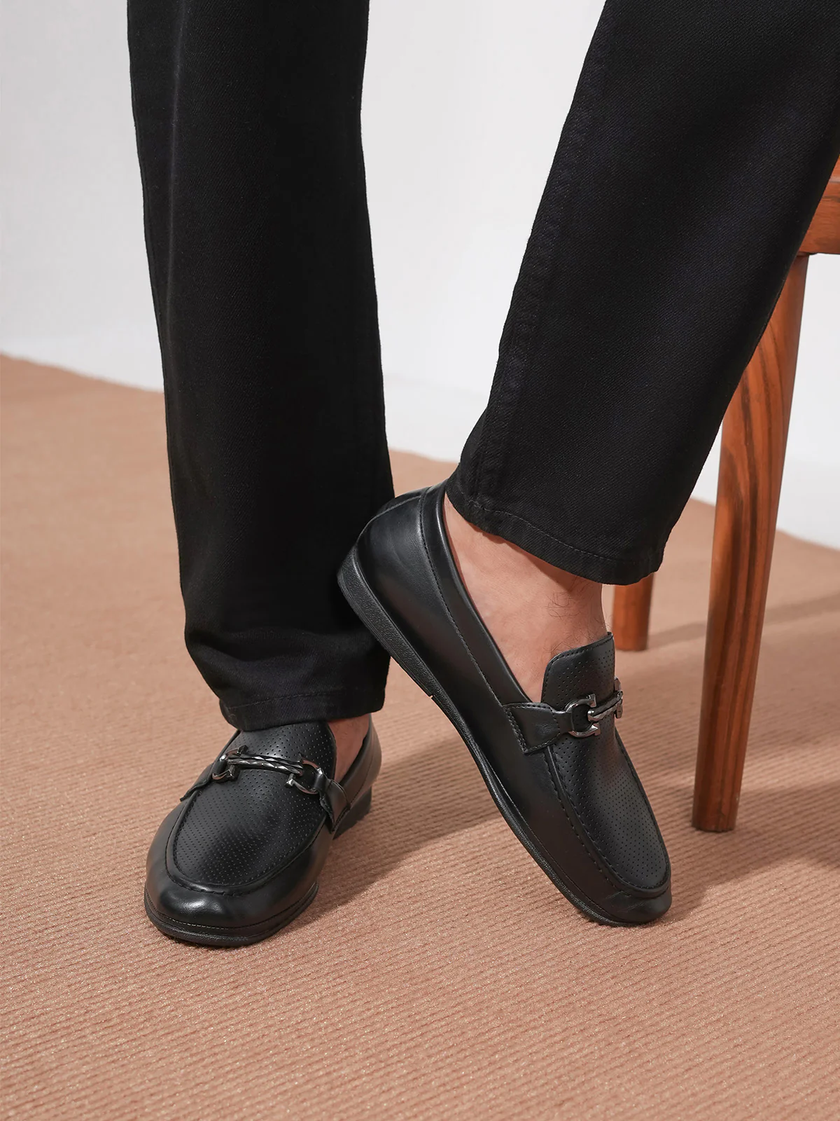 Men "ALDIVA" Smart Texture Design Loafers - Image 10