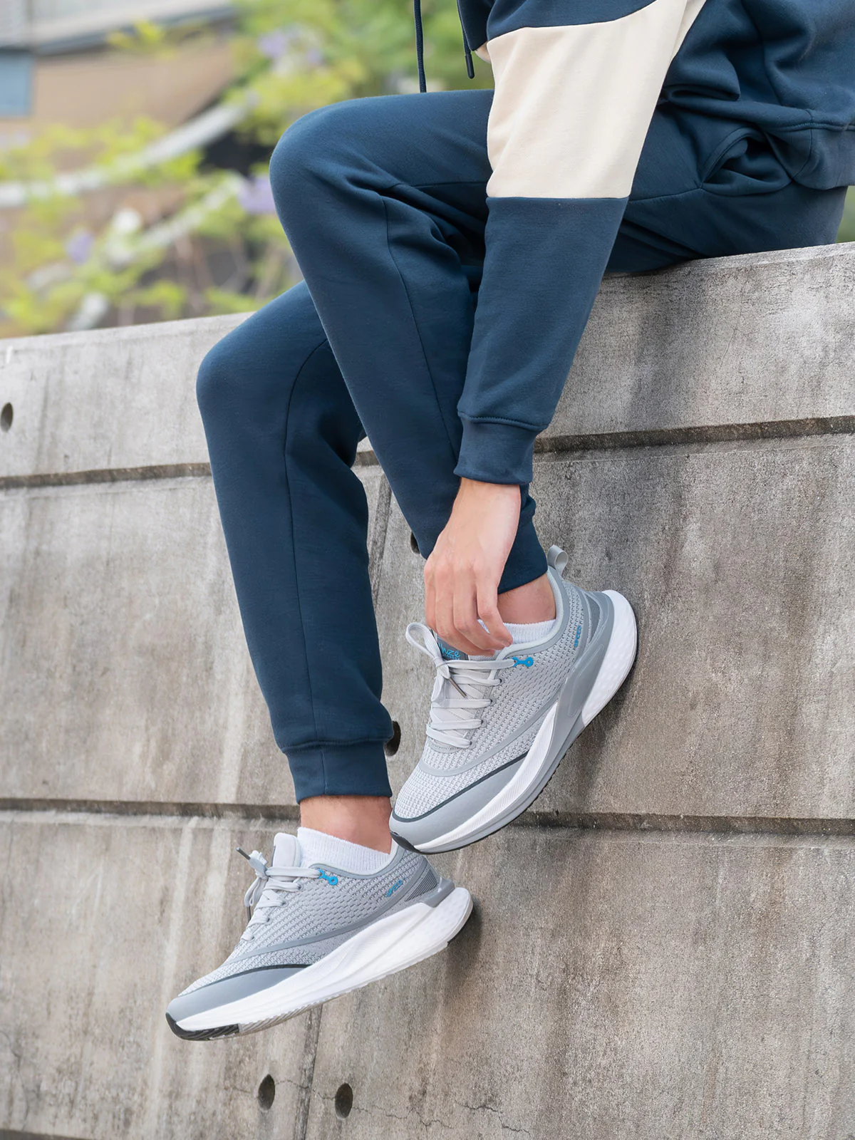 Men "ANJEA" Lace Up Style Trainers - Image 6