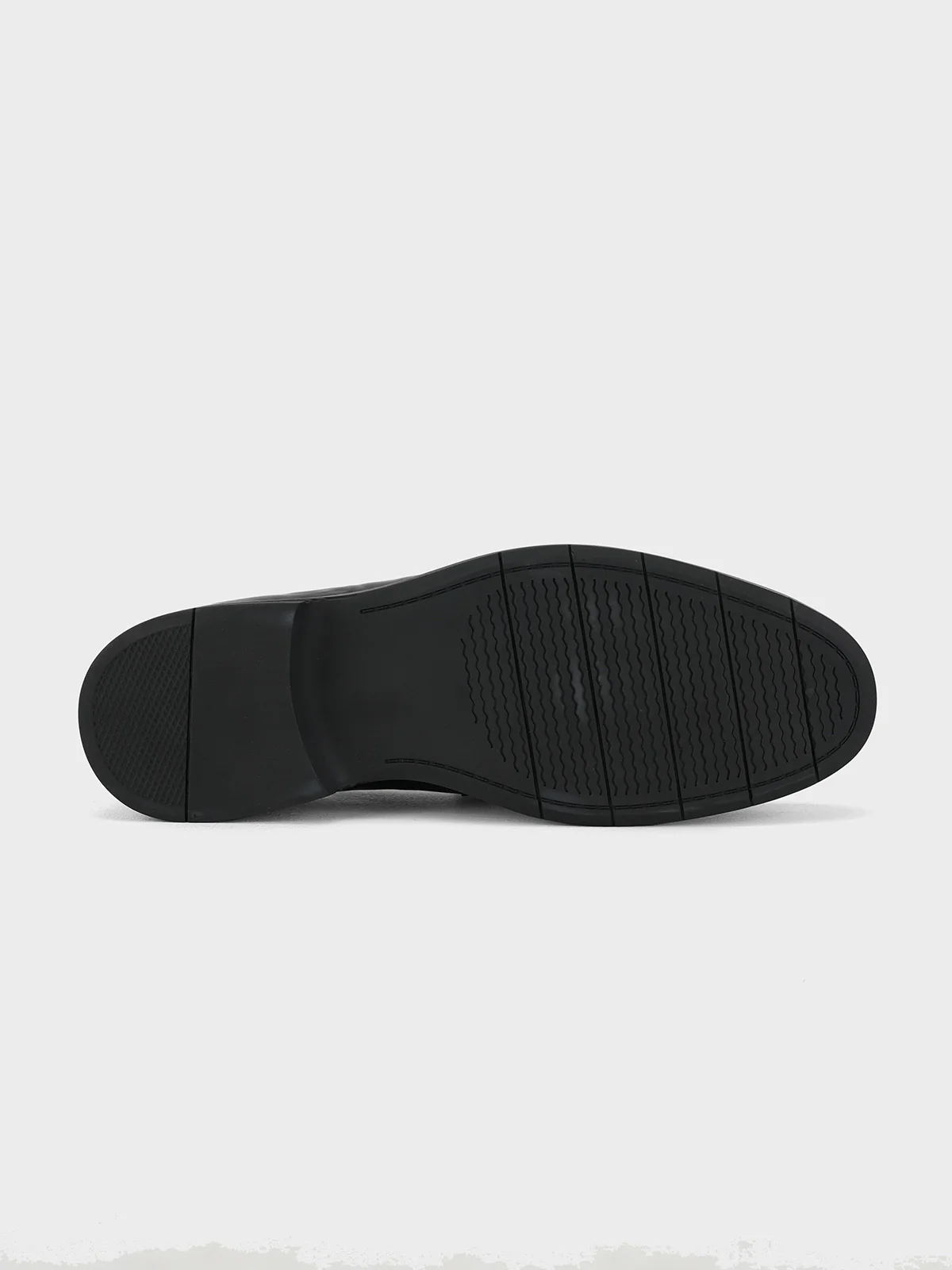 Men "ARSENI" Modern Slip On Leather Formals - Image 5
