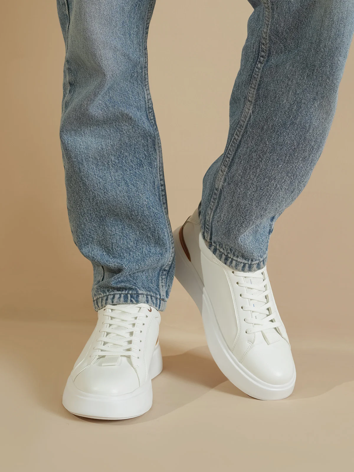 Men "CITLALLI" Classic Lace Up Trainers - Image 3