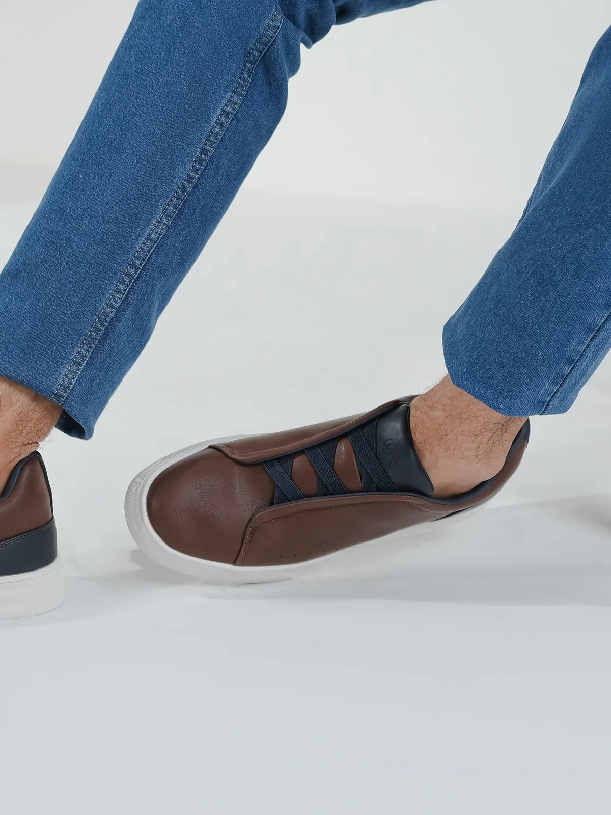 Men "DACEY" Comfort Lace Up Trainers - Image 3