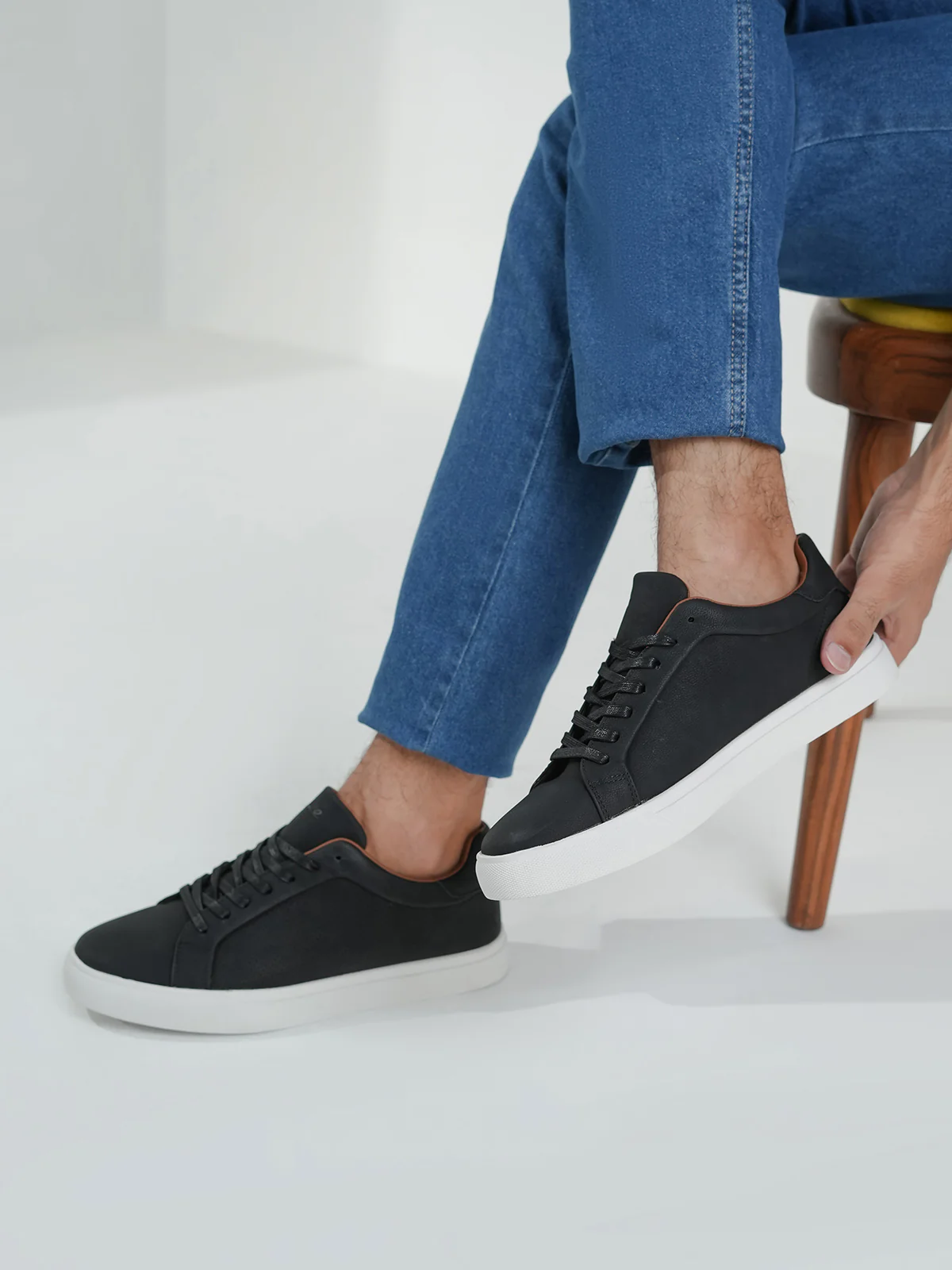 Men "DRIAN" Perfect Lace Up Trainers