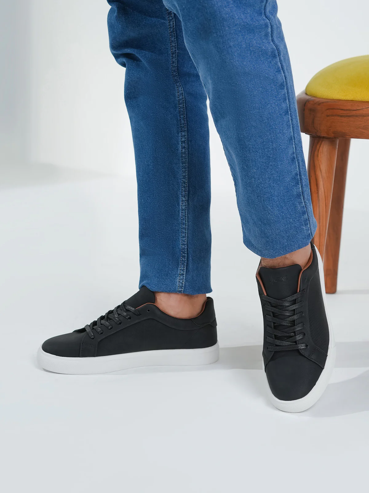 Men "DRIAN" Perfect Lace Up Trainers - Image 3