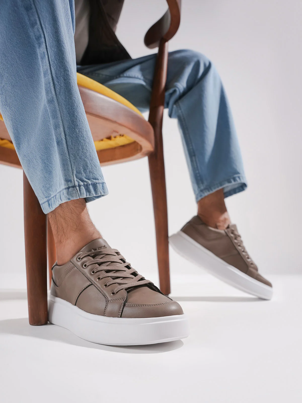 Men "DRURY" Classic Lace Up Trainers - Image 6