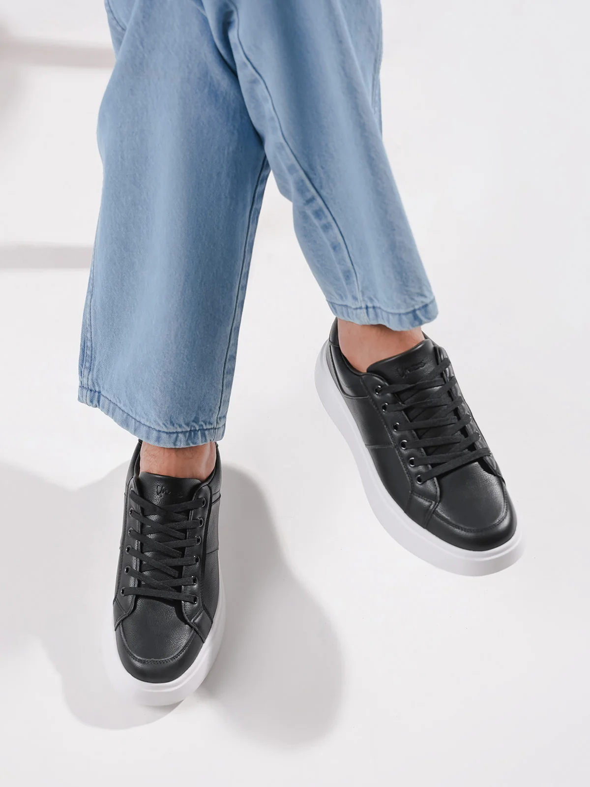 Men "DRURY" Classic Lace Up Trainers - Image 6