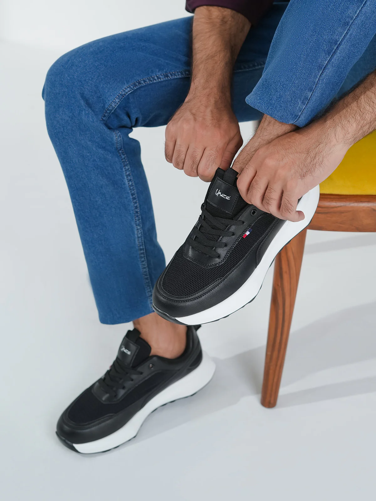 Men "DUSTIN" Comfort and Daily Wear Trainers - Image 3