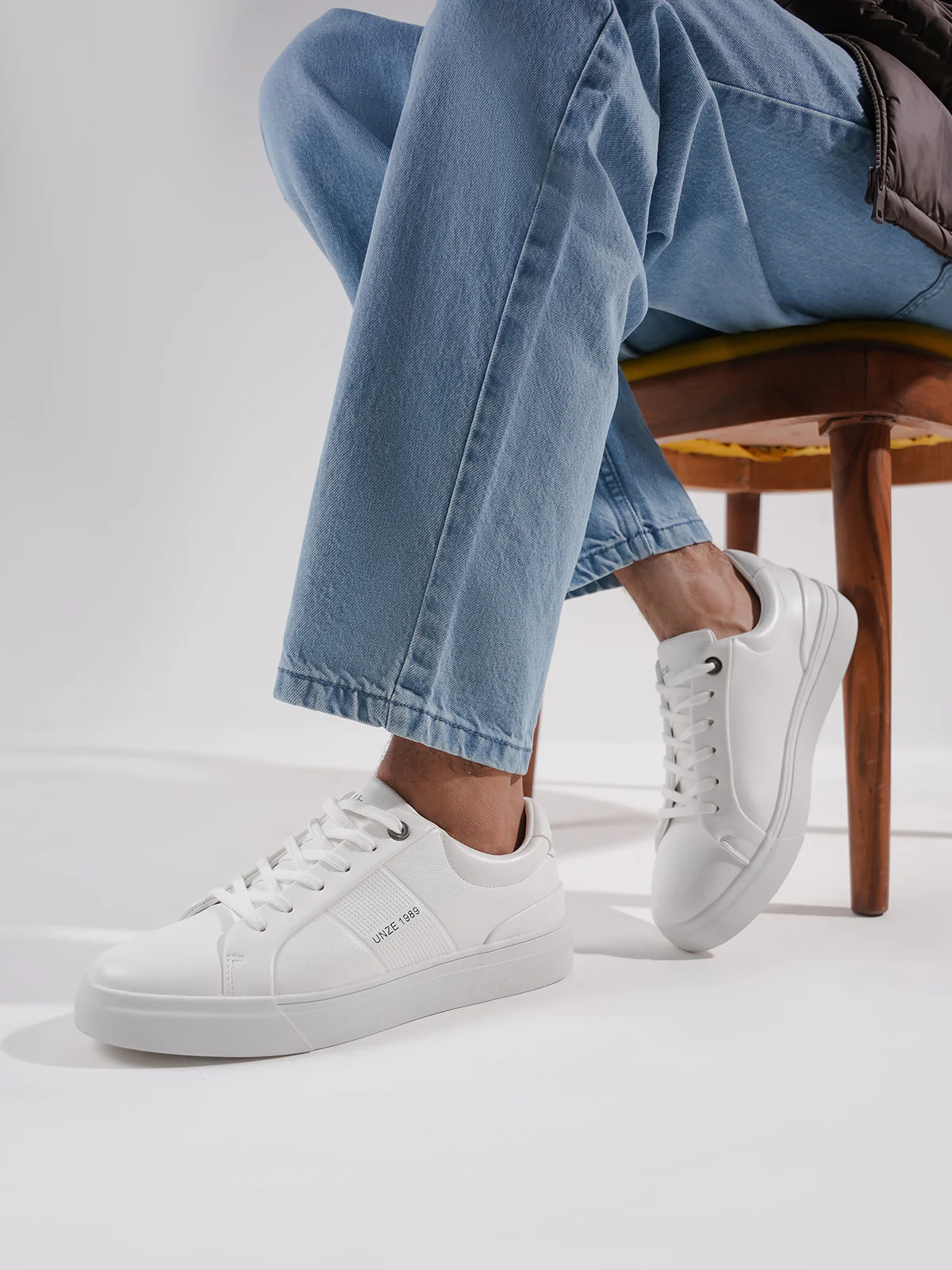 Men "DWIGHT" Soft Easy to Wear Trainers - Image 10