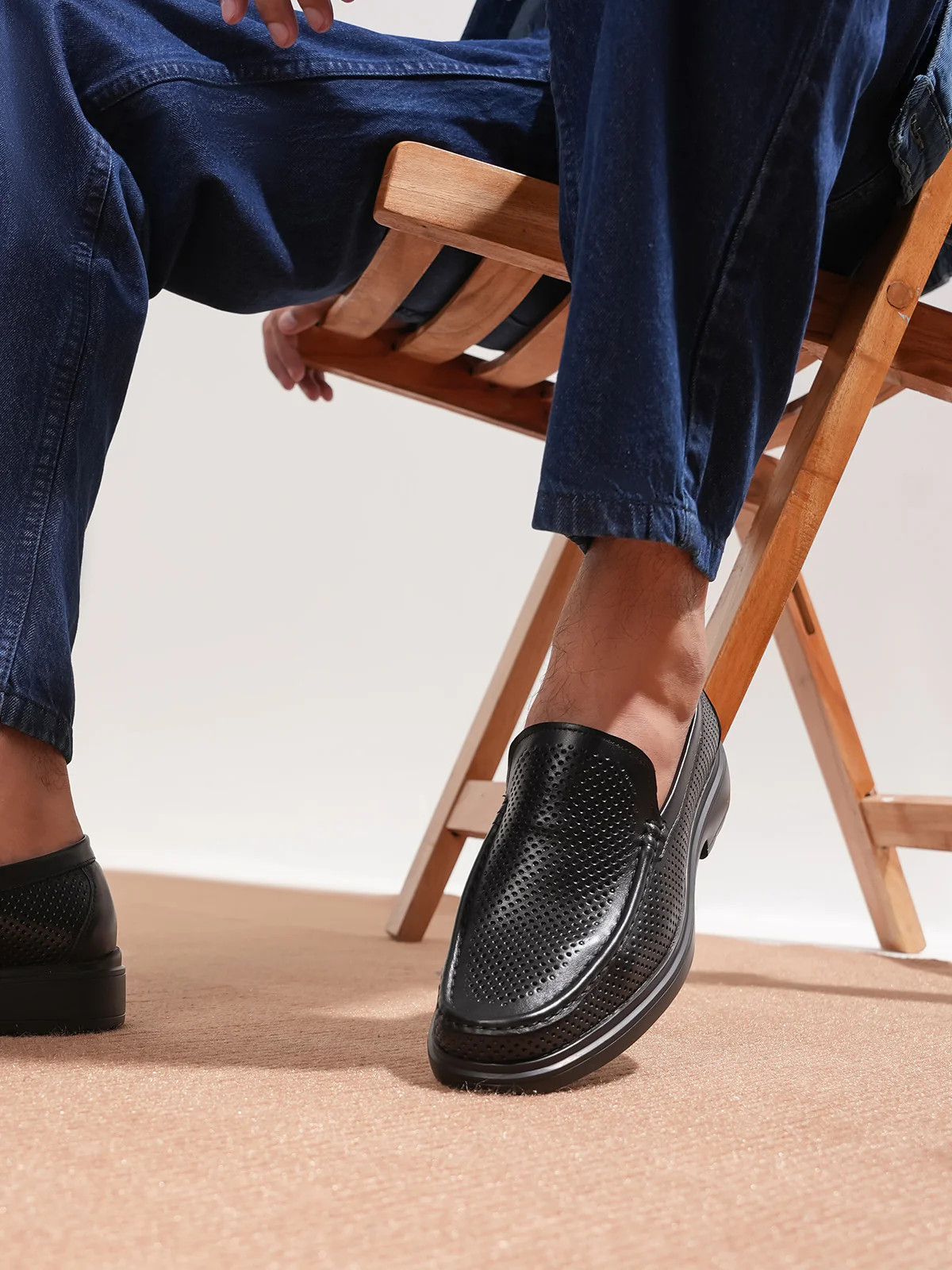 Men "GAPHNA" Slip On Leather Formal Shoes - Image 6