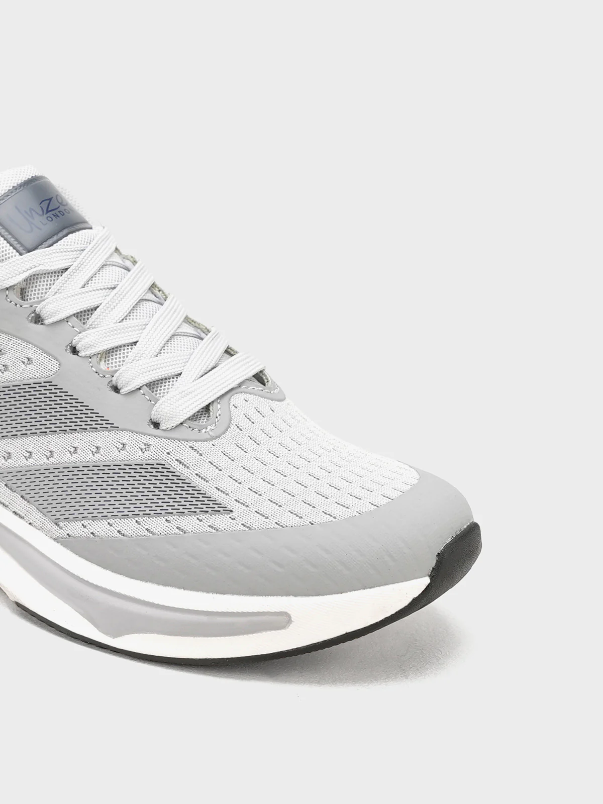 Men "GUBAN" Lightweight Sole Fabric Trainers - Image 4