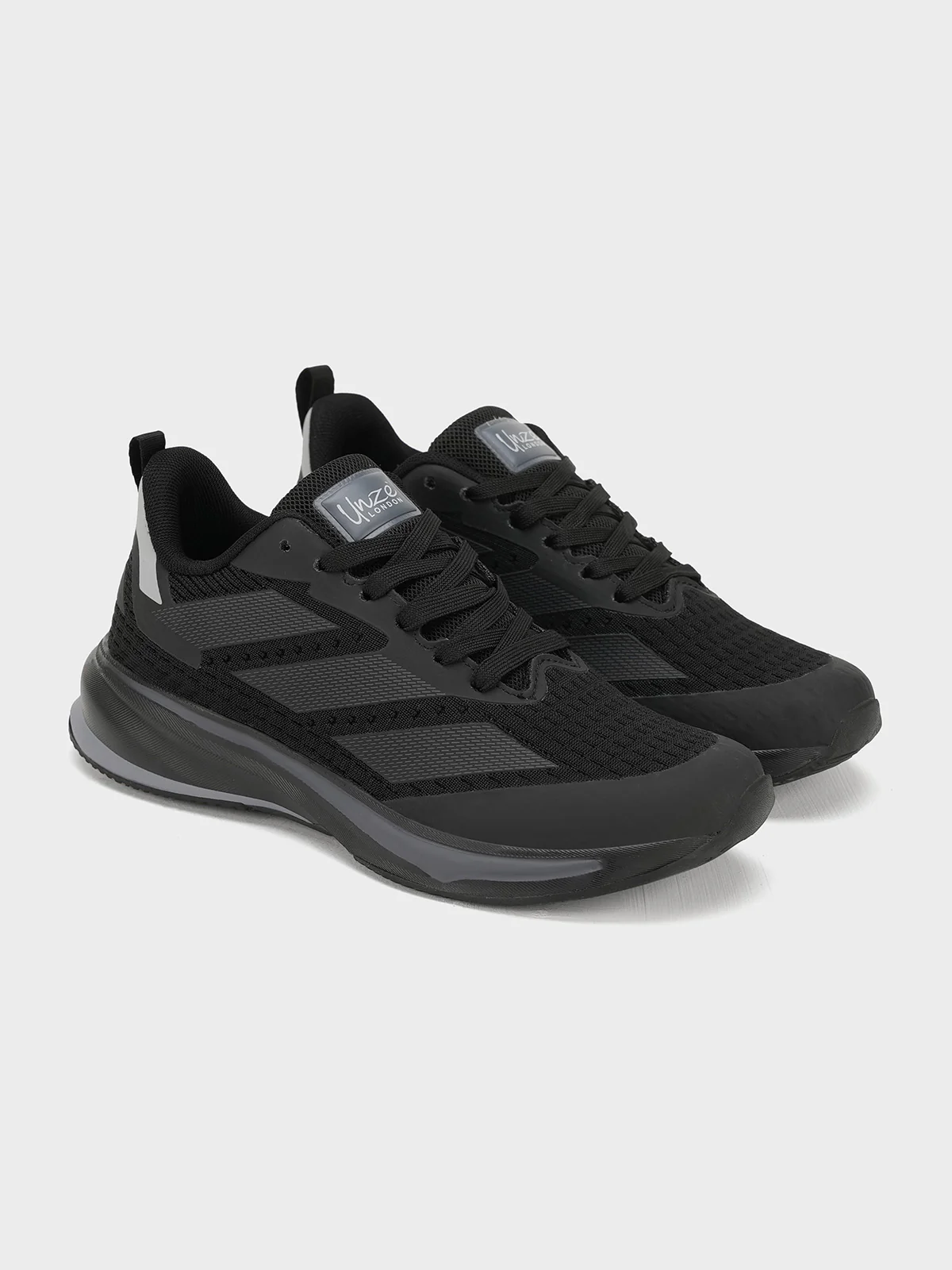 Men "GUBAN" Lightweight Sole Fabric Trainers - Image 4