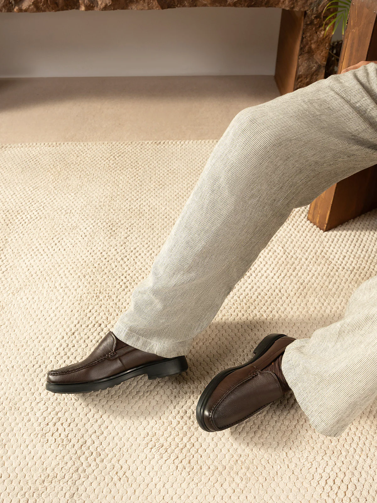 Men "HULDA" Easy to Wear Leather Formals - Image 3