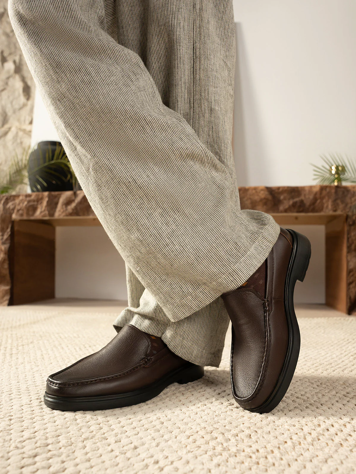 Men "HULDA" Easy to Wear Leather Formals - Image 6
