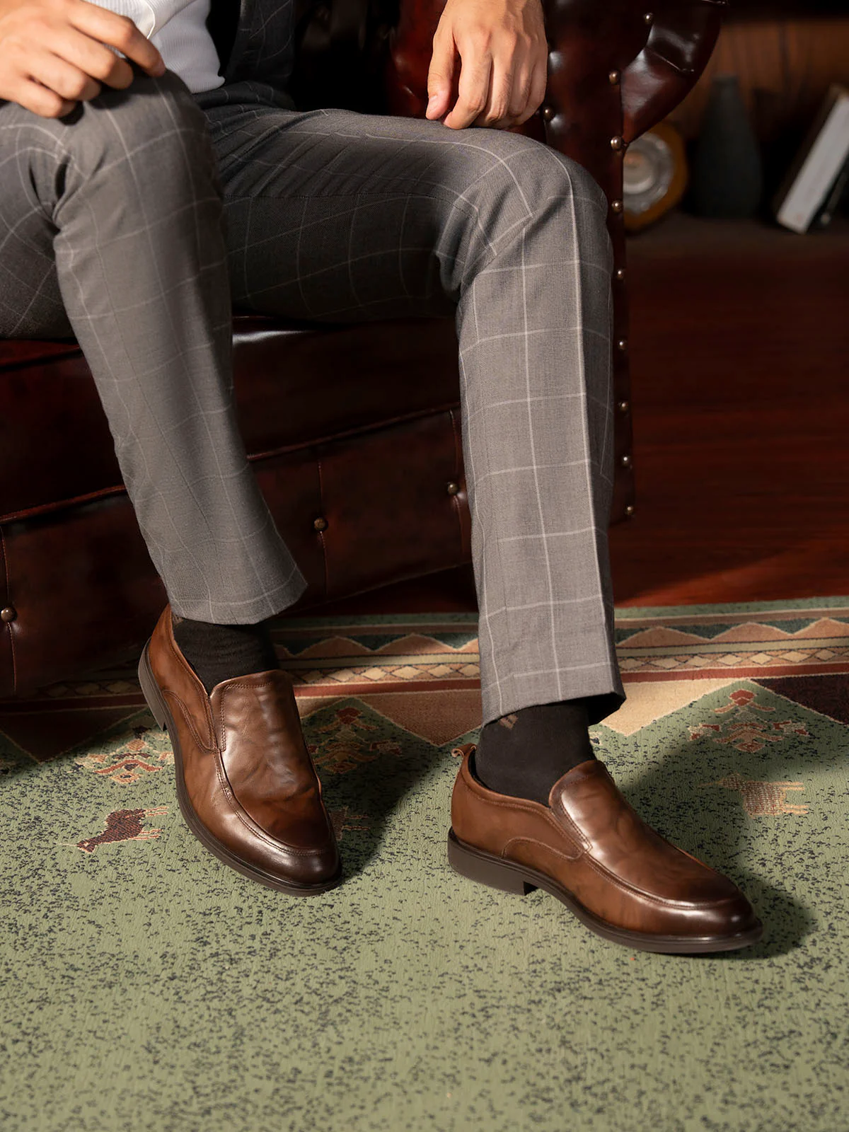 Men "MADHU" Simple Formal Leather Shoes