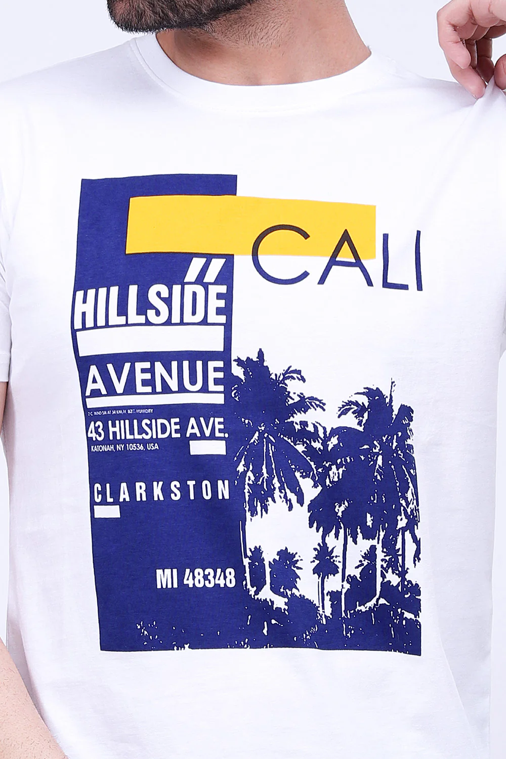 "Fred" Crewneck T-Shirt in Cotton - Image 4