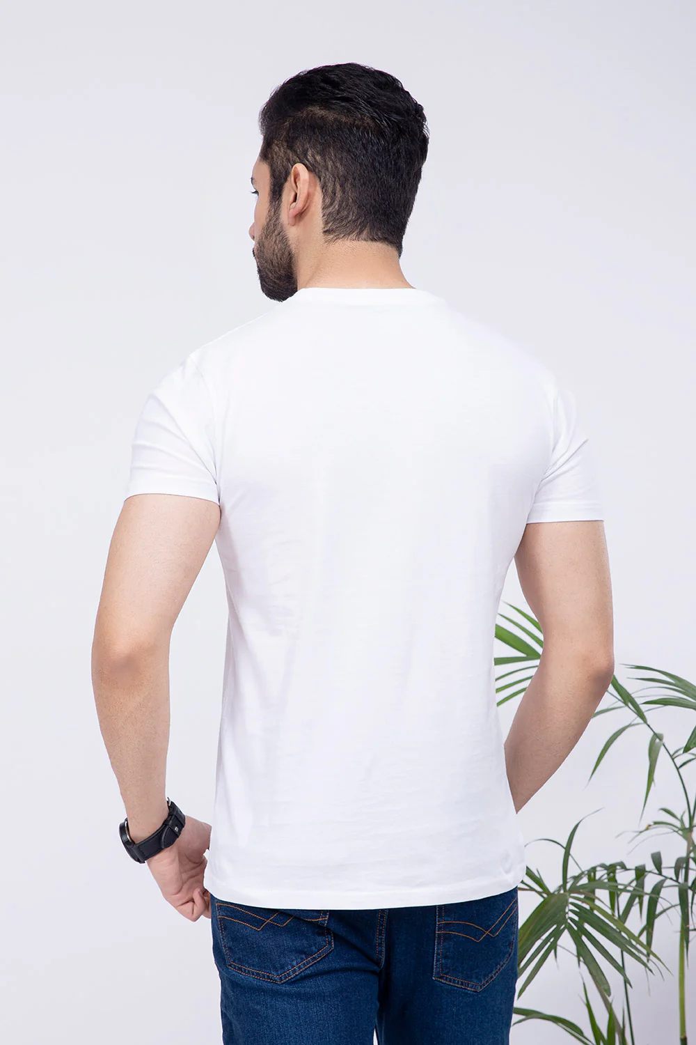 "Fred" Crewneck T-Shirt in Cotton - Image 5