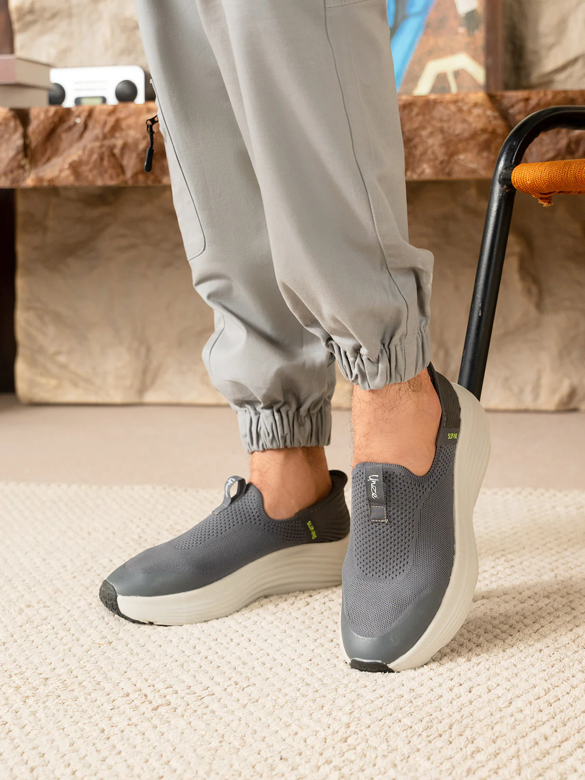 Men "THIAGO" Easy to Wear Trainers