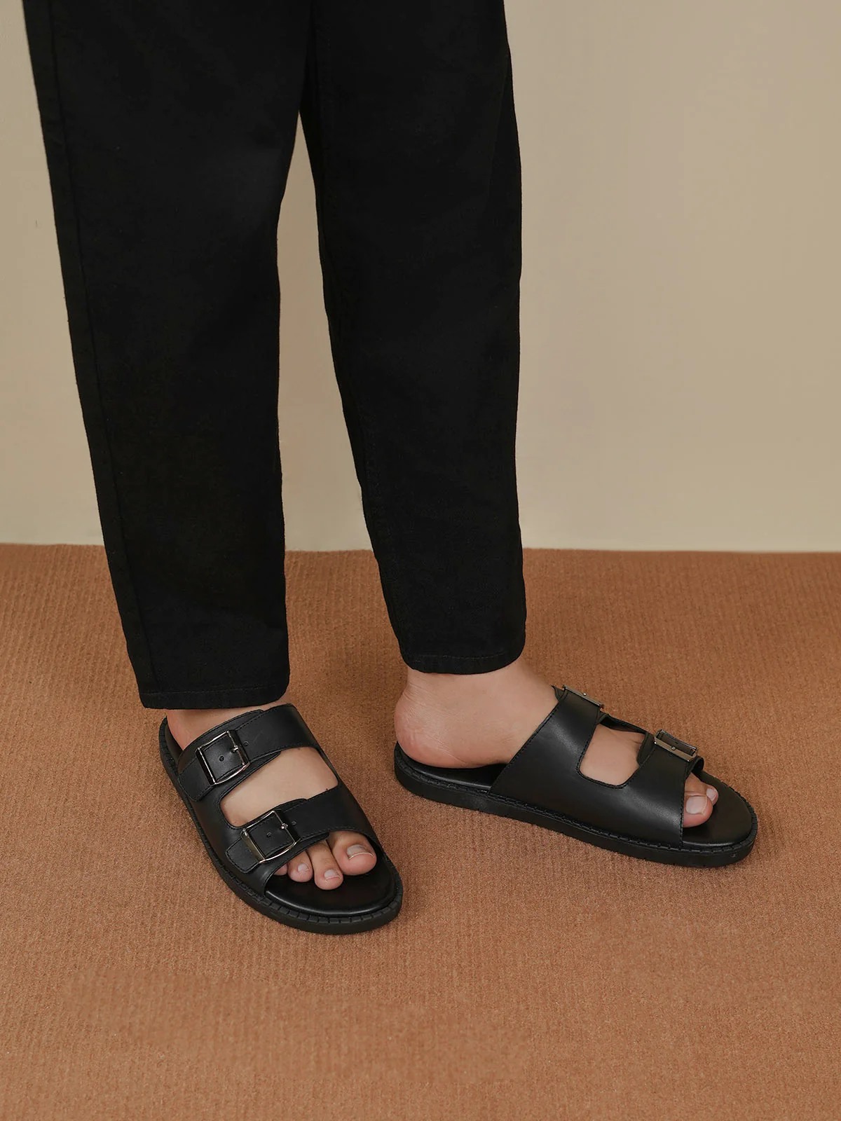 Men "TOCHTLI" Relax Leather Slippers