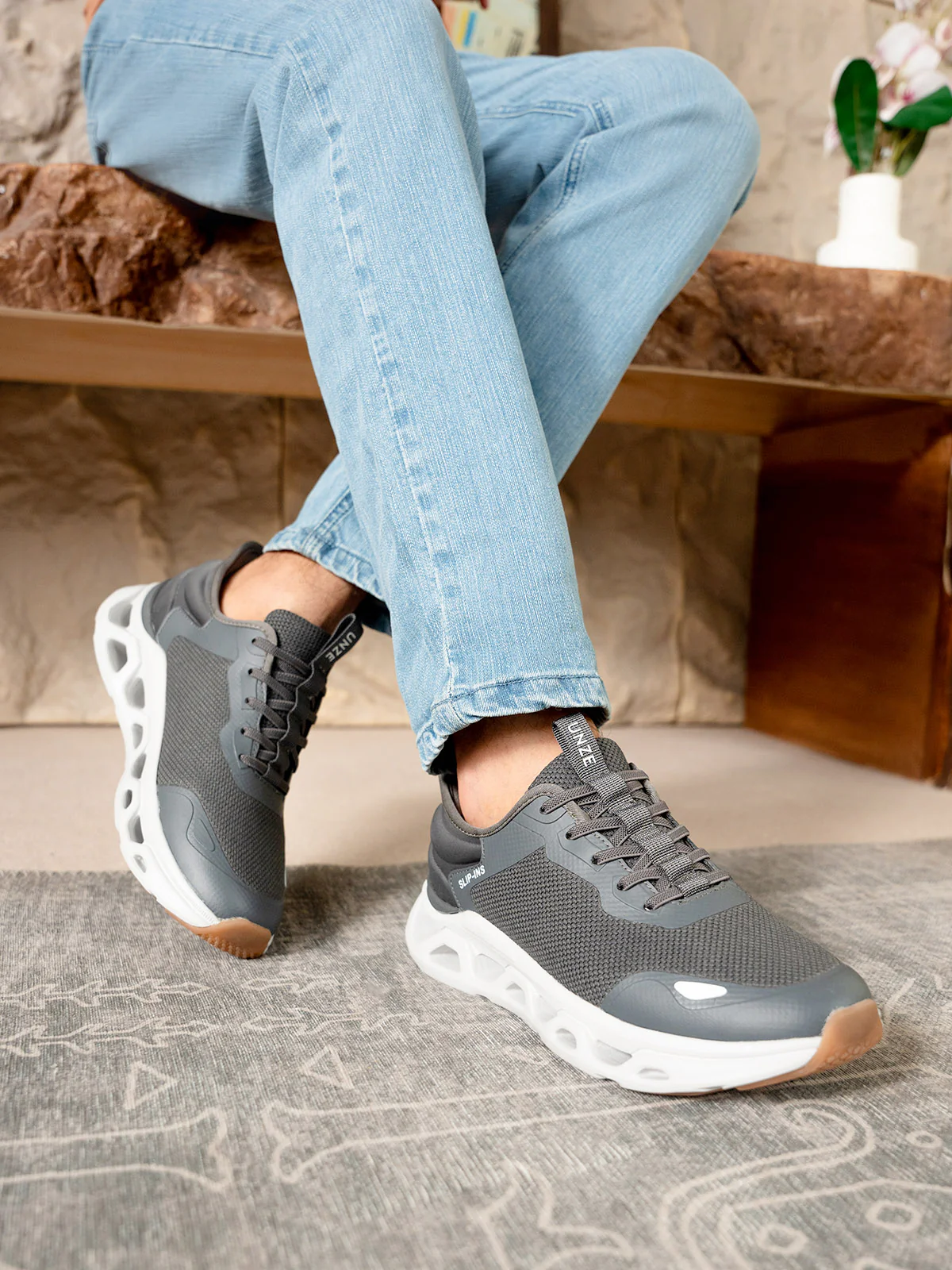Men "TRAVIB" Soft Fabric Trainers