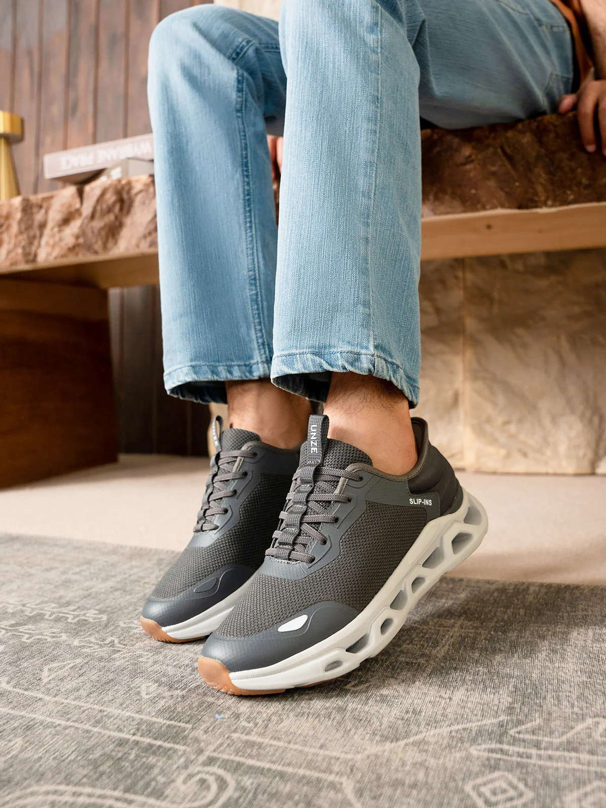 Men "TRAVIB" Soft Fabric Trainers - Image 3