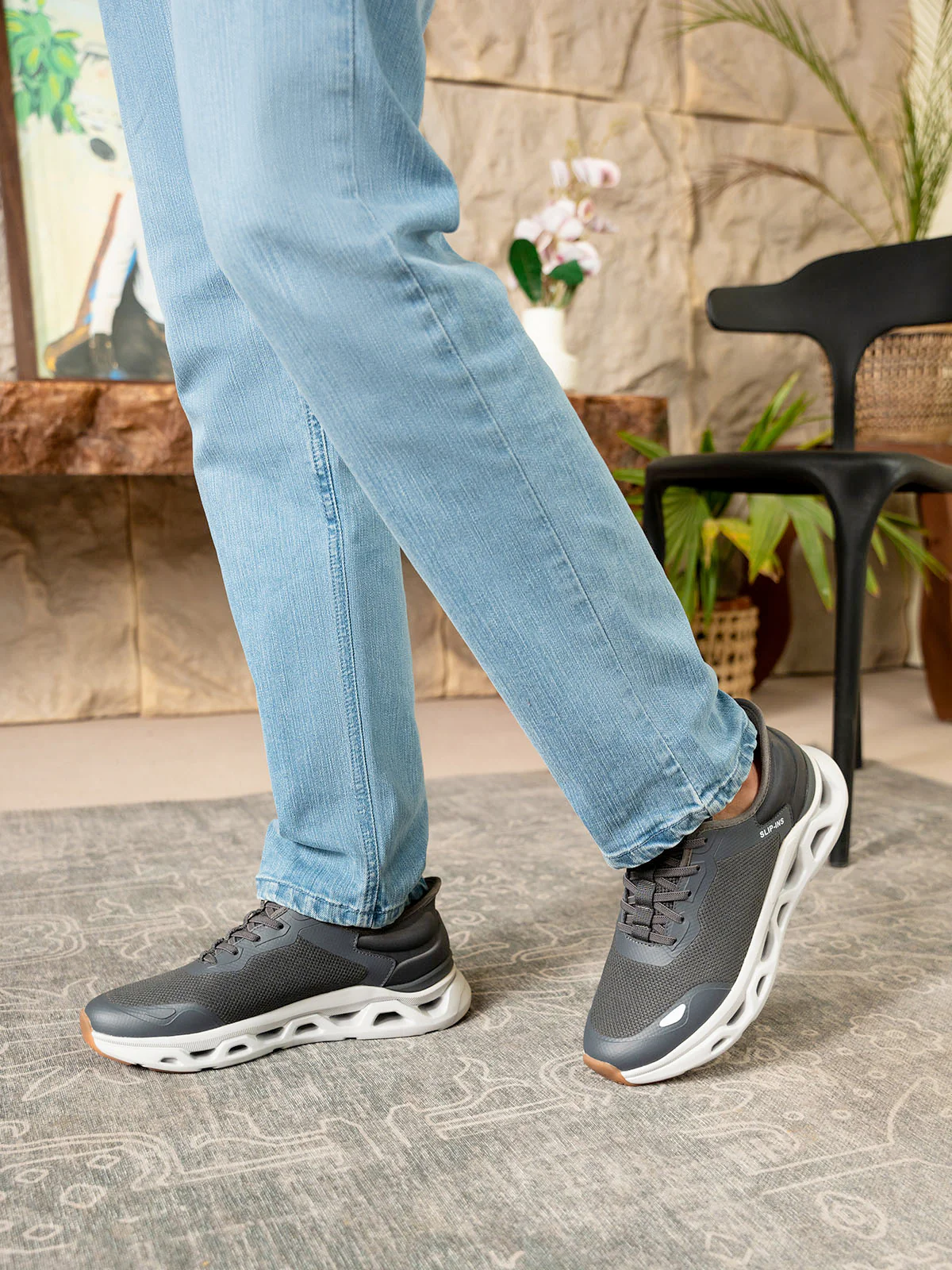 Men "TRAVIB" Soft Fabric Trainers - Image 6
