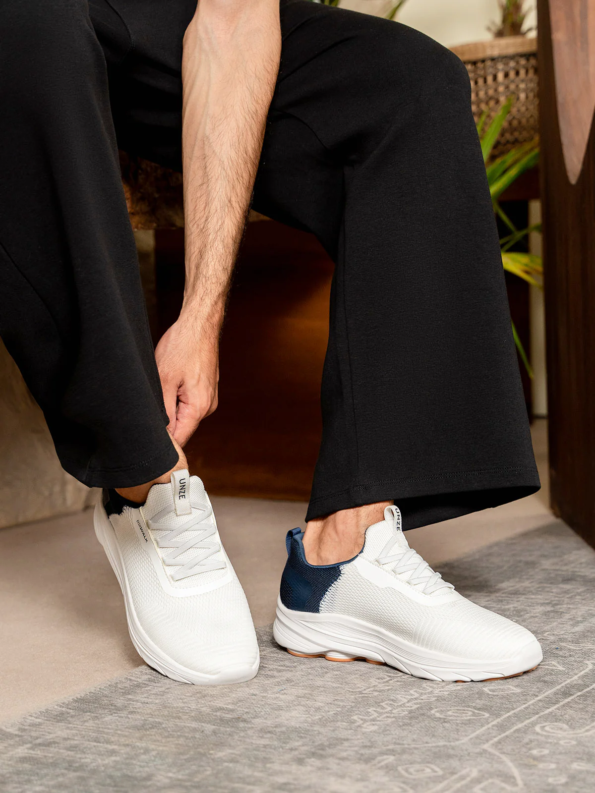 Men "TRISTAN" Lightweight Trainers