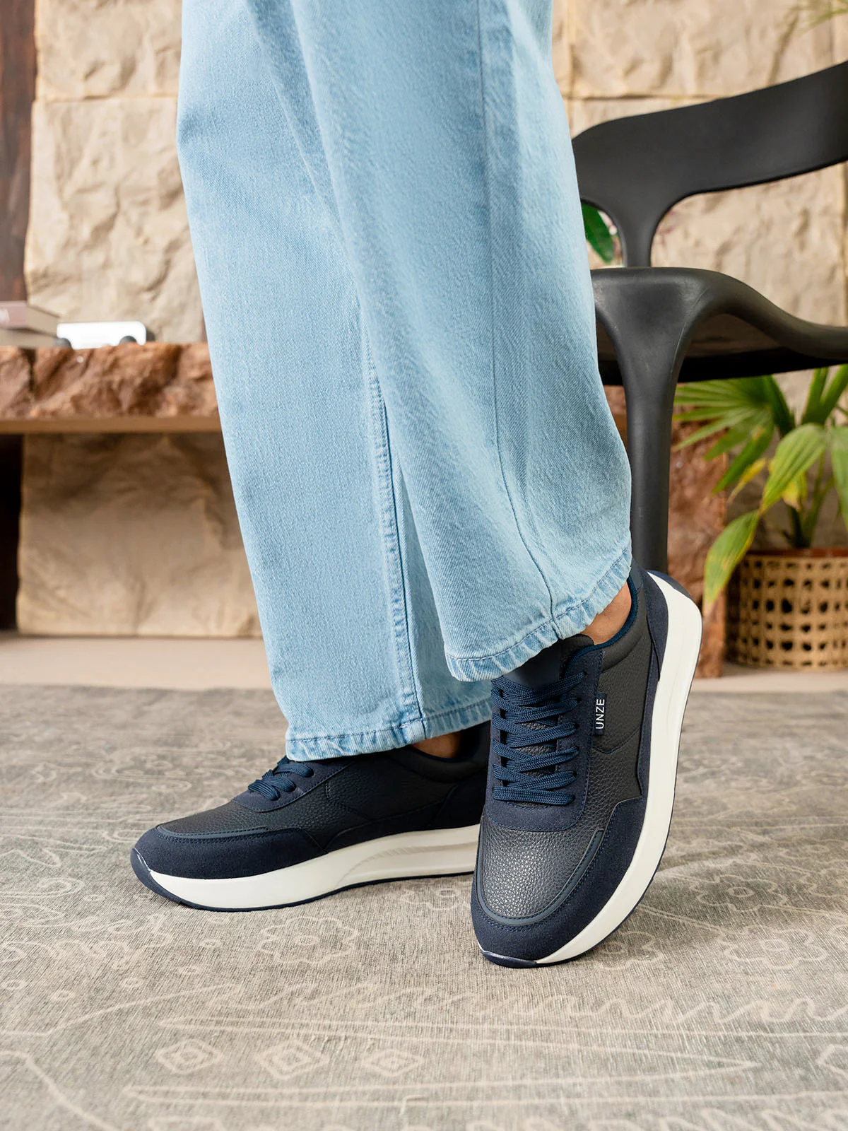 Men "WAYDE" Comfortable Lace-Up Trainers - Image 6
