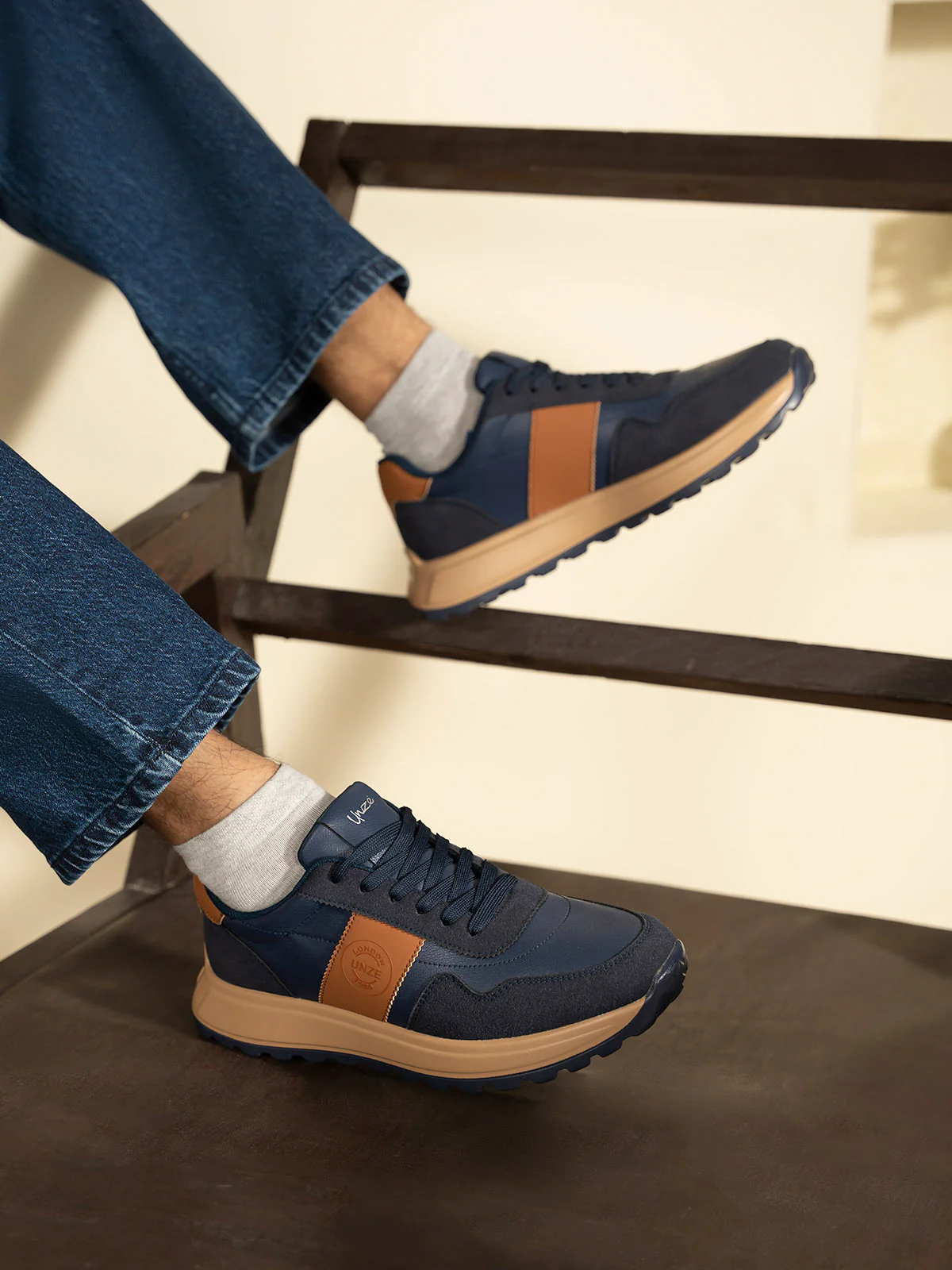 Men "WILBUR" Secure Fit Trainers - Image 3