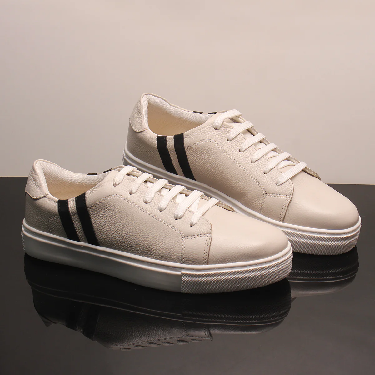 Men's "BASAJAUN" Lace Up Casual Sneakers - Image 6