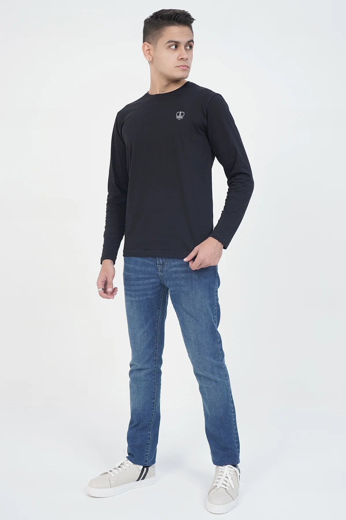 "BEYONE" Crewneck Pullover Shirt - Image 4