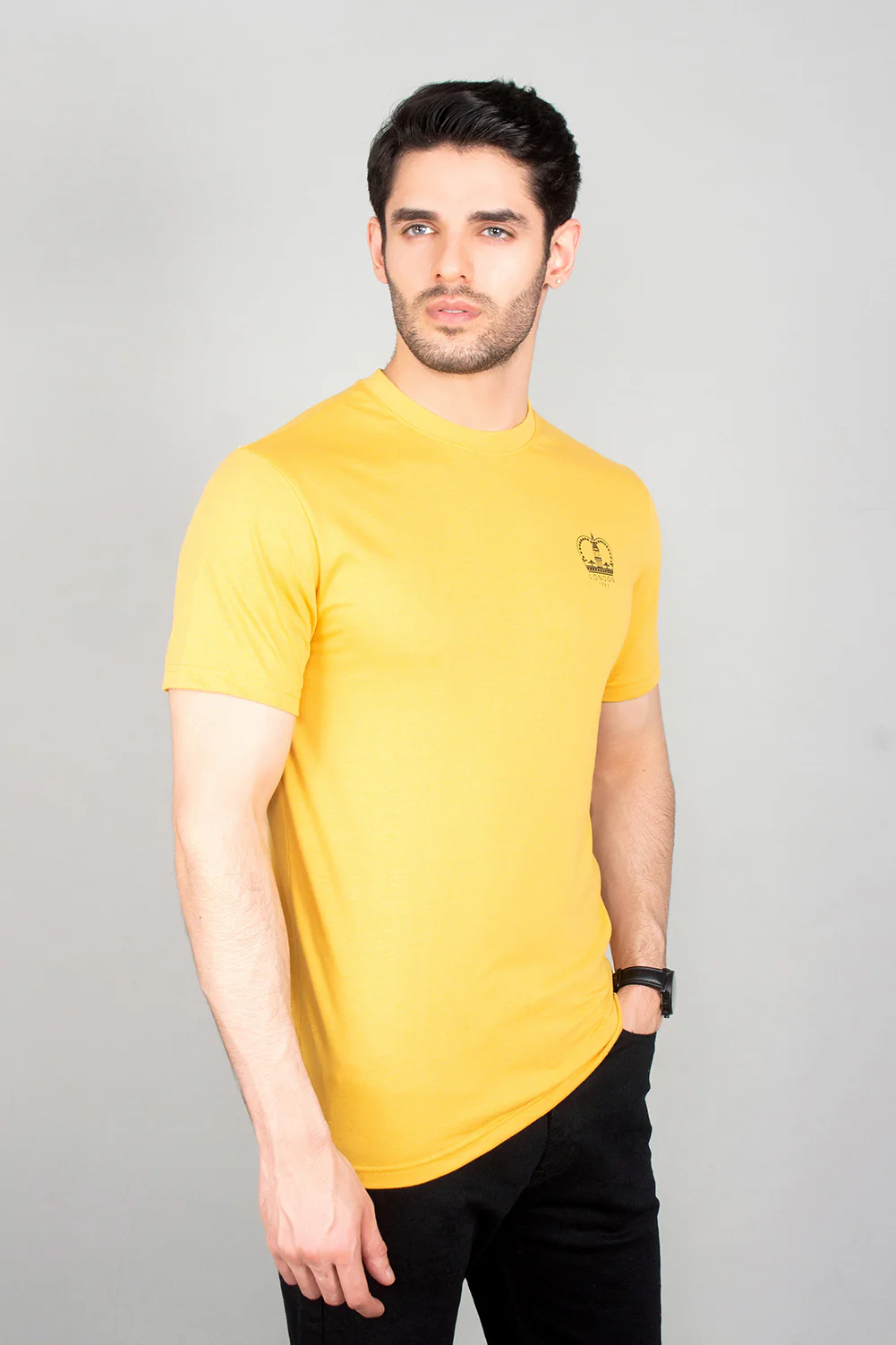 "GUAZ" Crew Neck Slim Fit T-Shirt - Image 3