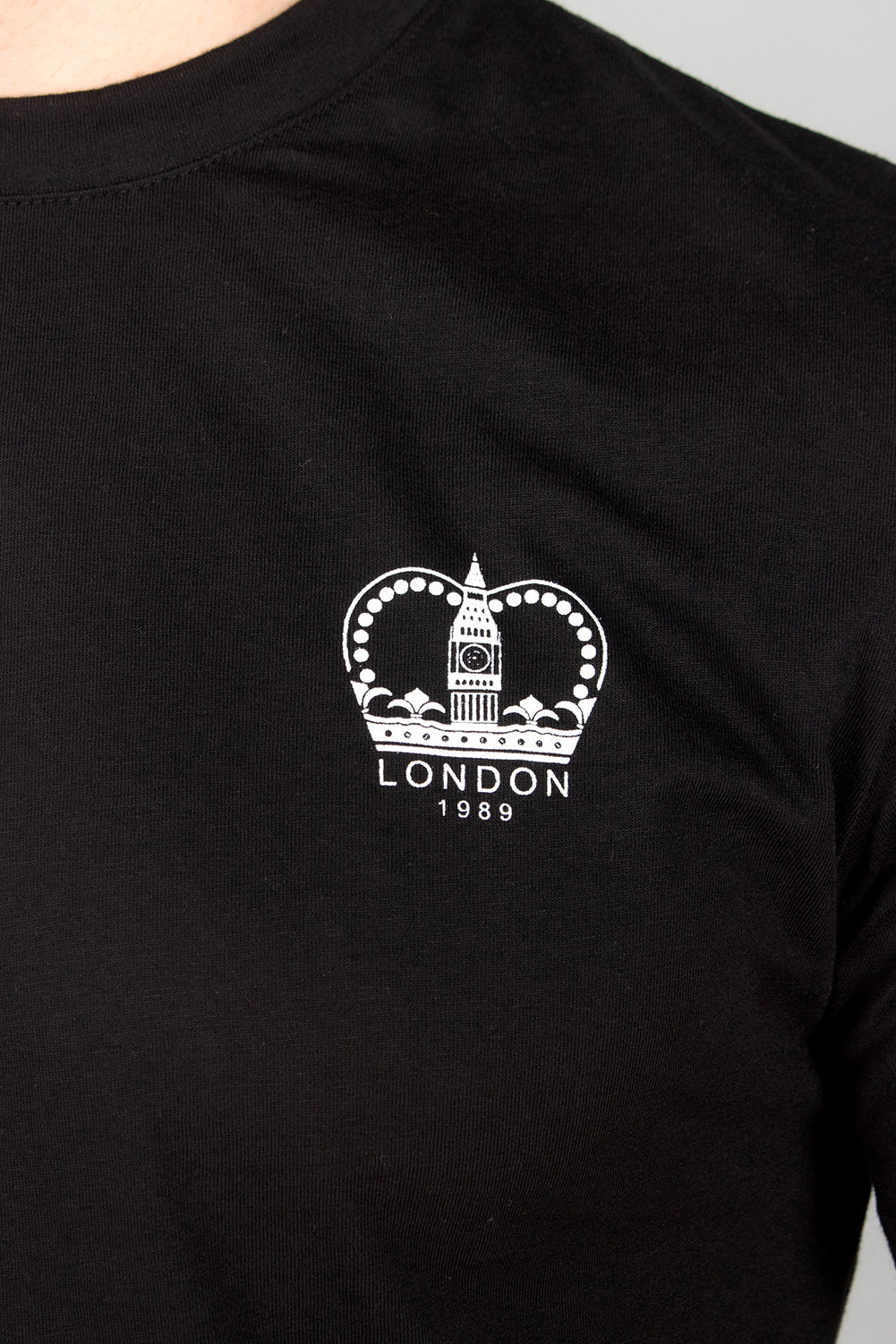 "GUAZ" Crew Neck Slim Fit T-Shirt - Image 4