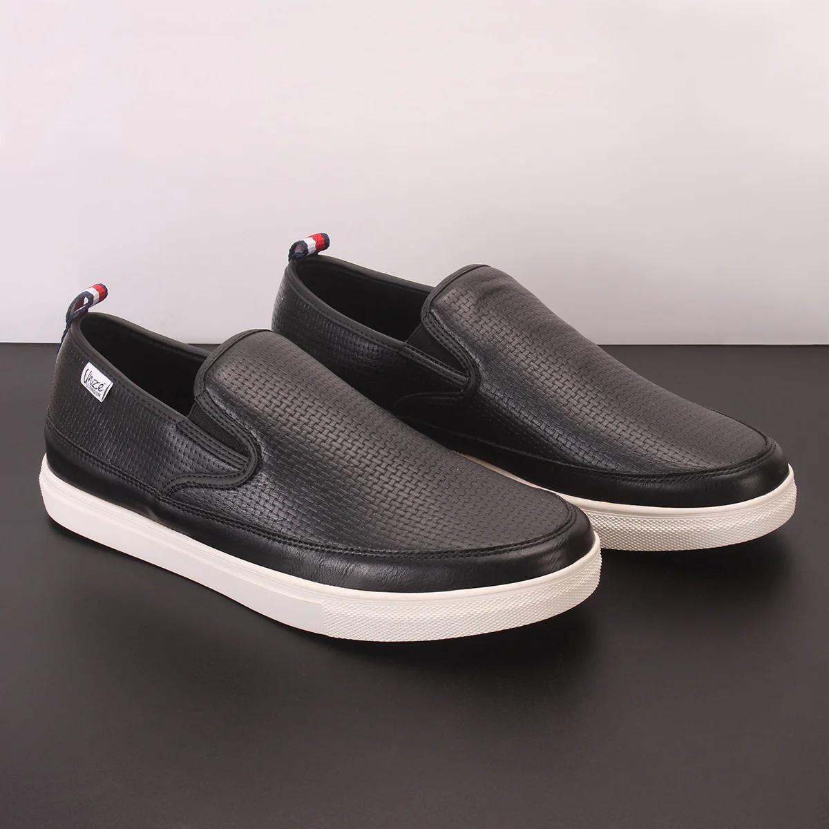 Mens "KALYCA" Slip On Casual Sports Trainers - Image 6
