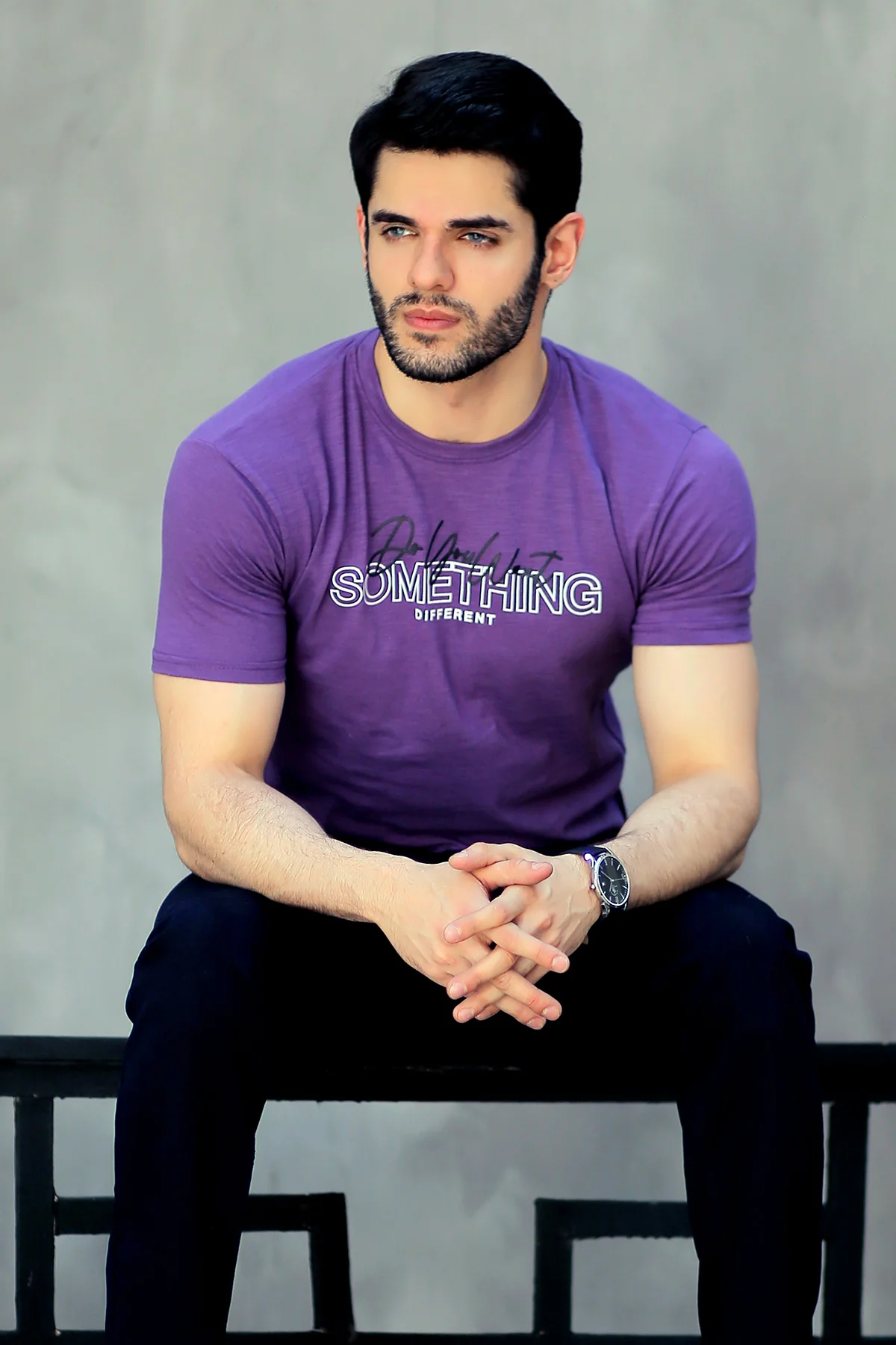 Mens "MIGXY" Graphic Casual T-Shirt - Image 3