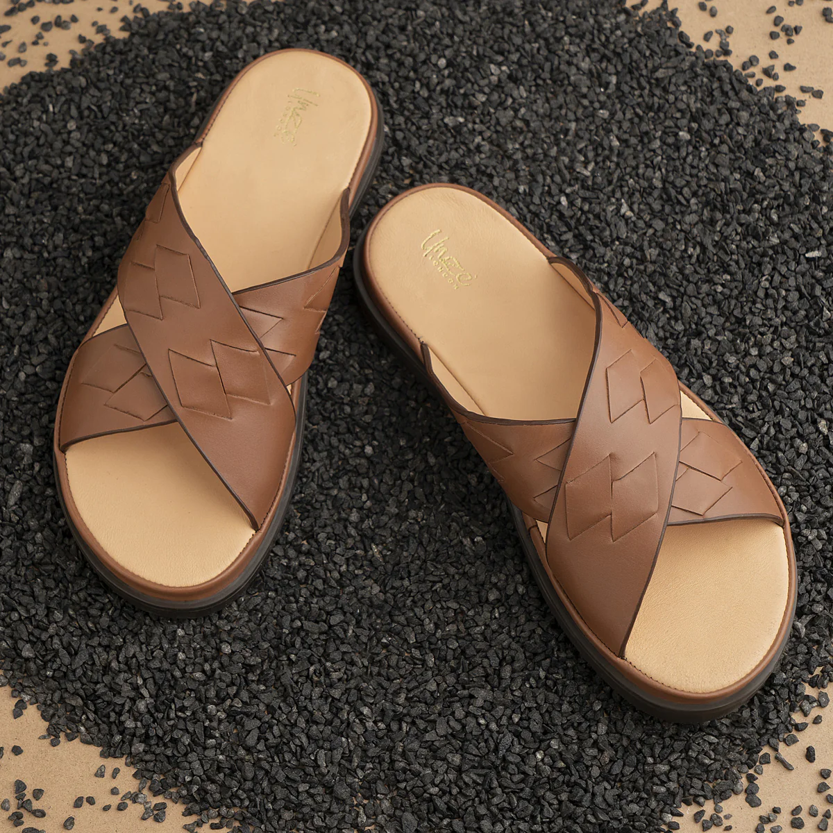 Mens "PEEJAR" Trendy Everyday Slippers - Image 6