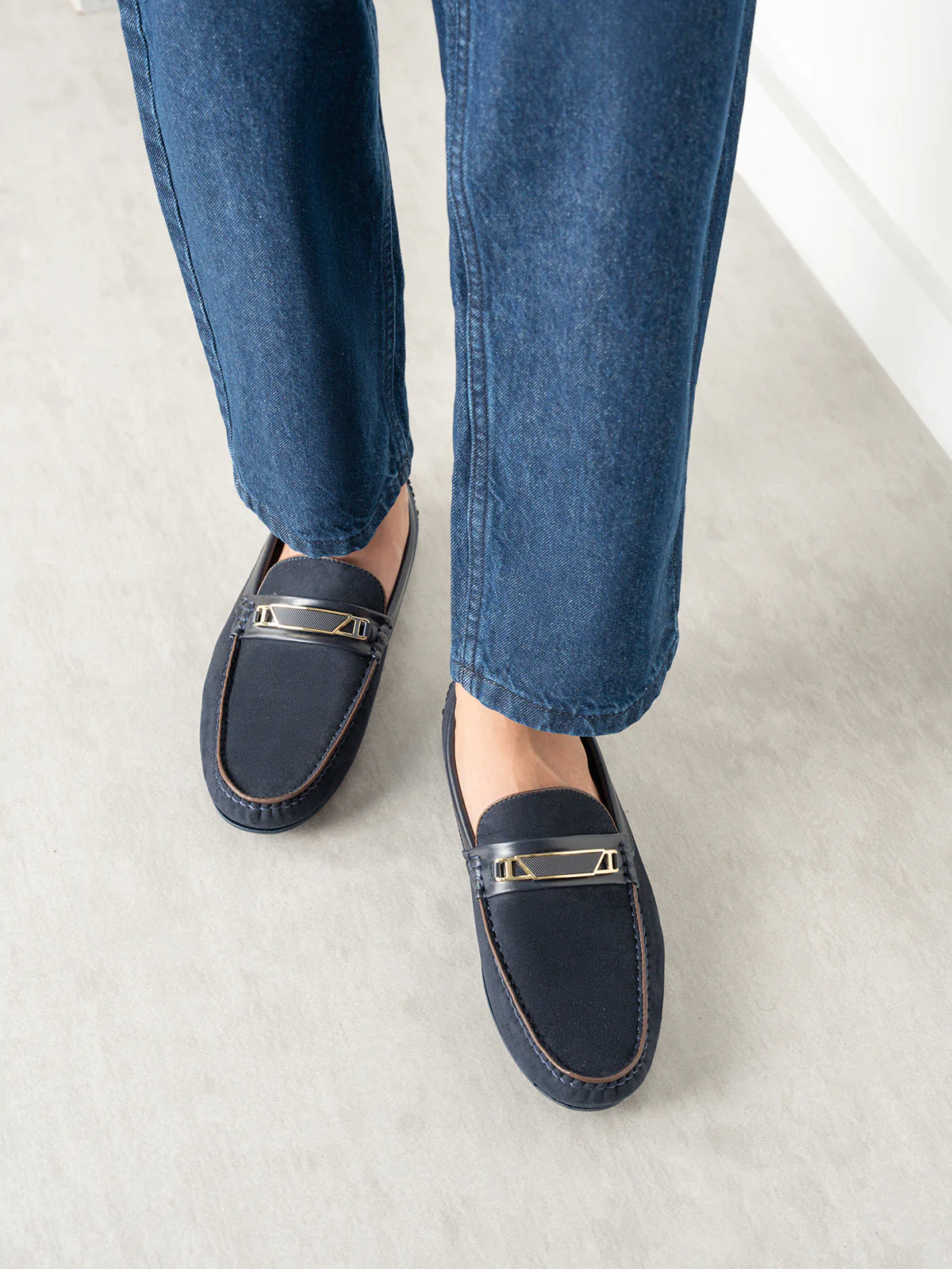 Mens "PIONEE" Adorned Moccasin Shoes - Image 3