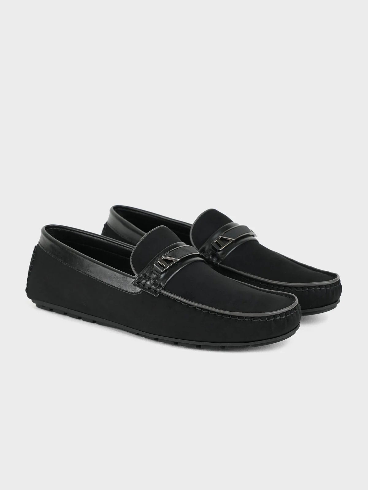 Mens "PIONEE" Adorned Moccasin Shoes - Image 2