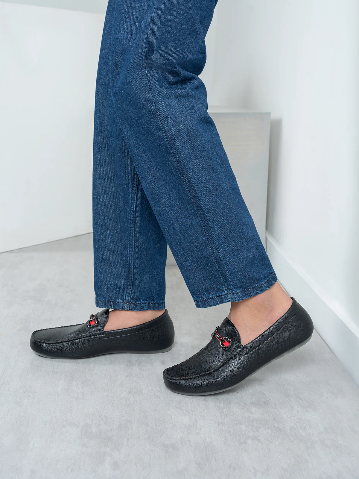 Mens "SUMMIT" Everyday Moccasin Shoes - Image 3