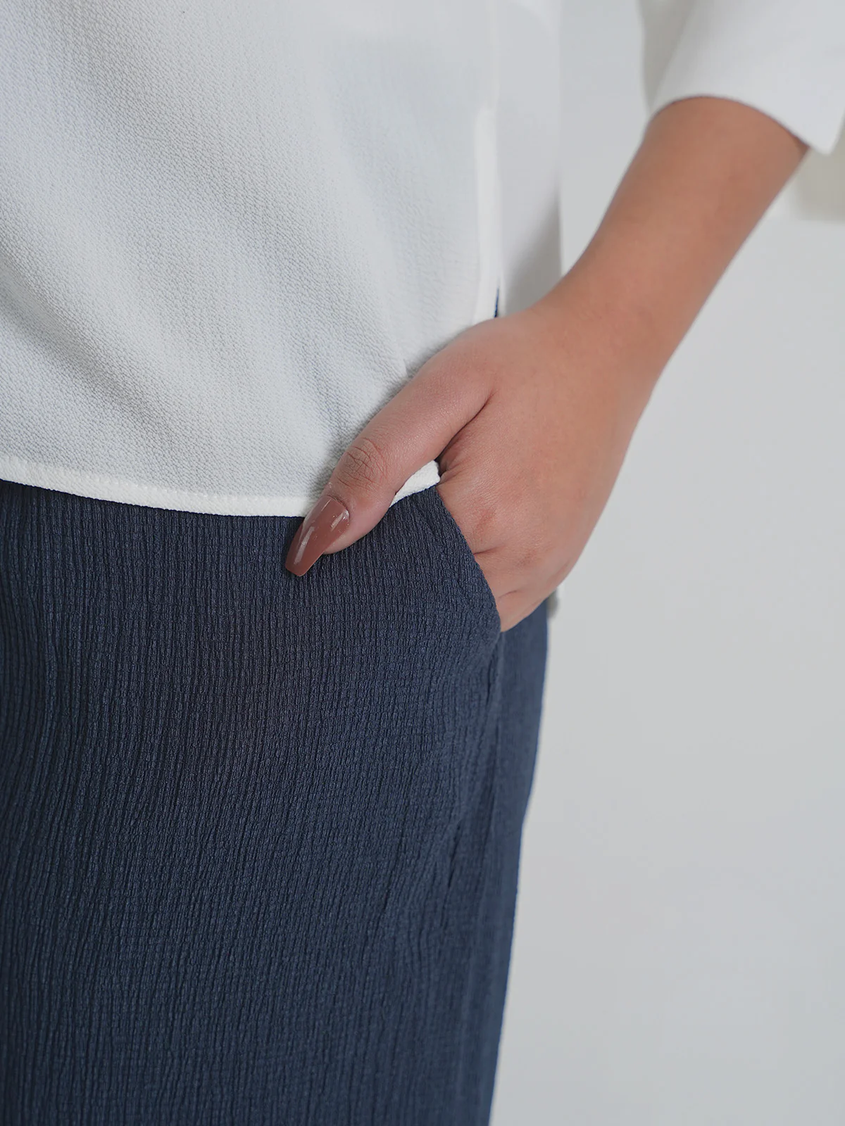 "MERLOT" Regular Fit Woven Trouser - Image 3