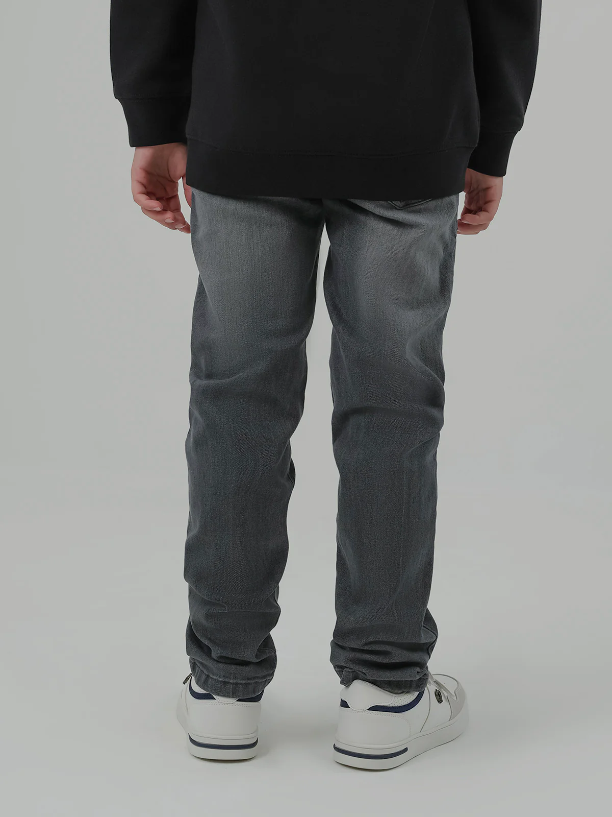 "MINZE" Stretchy Fabric Slim Fit Denim Pant - Image 4