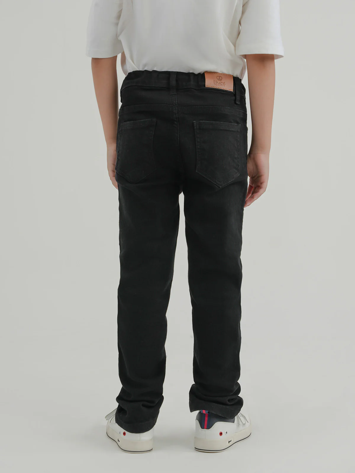 "MINZE" Stretchy Fabric Slim Fit Denim Pant - Image 4