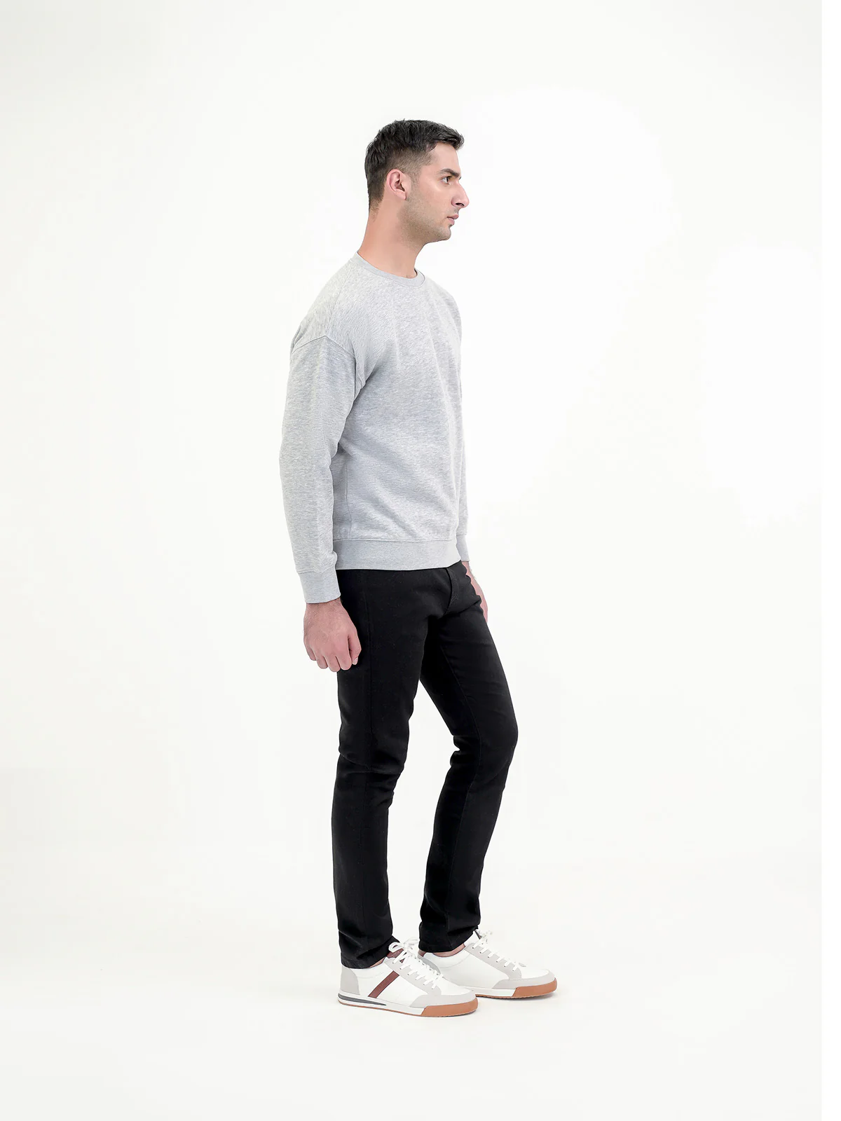 "NAMID" Casual Crew Neck Sweatshirt - Image 3