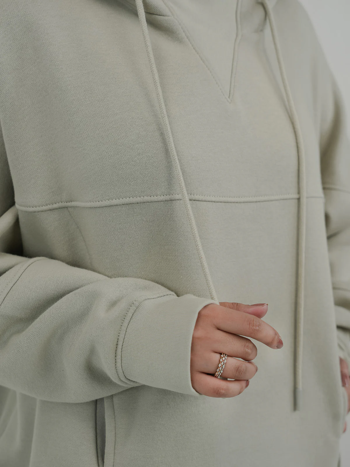 "NHUCHA" Trendy Cut & Sew Fleece Hoodie - Image 6