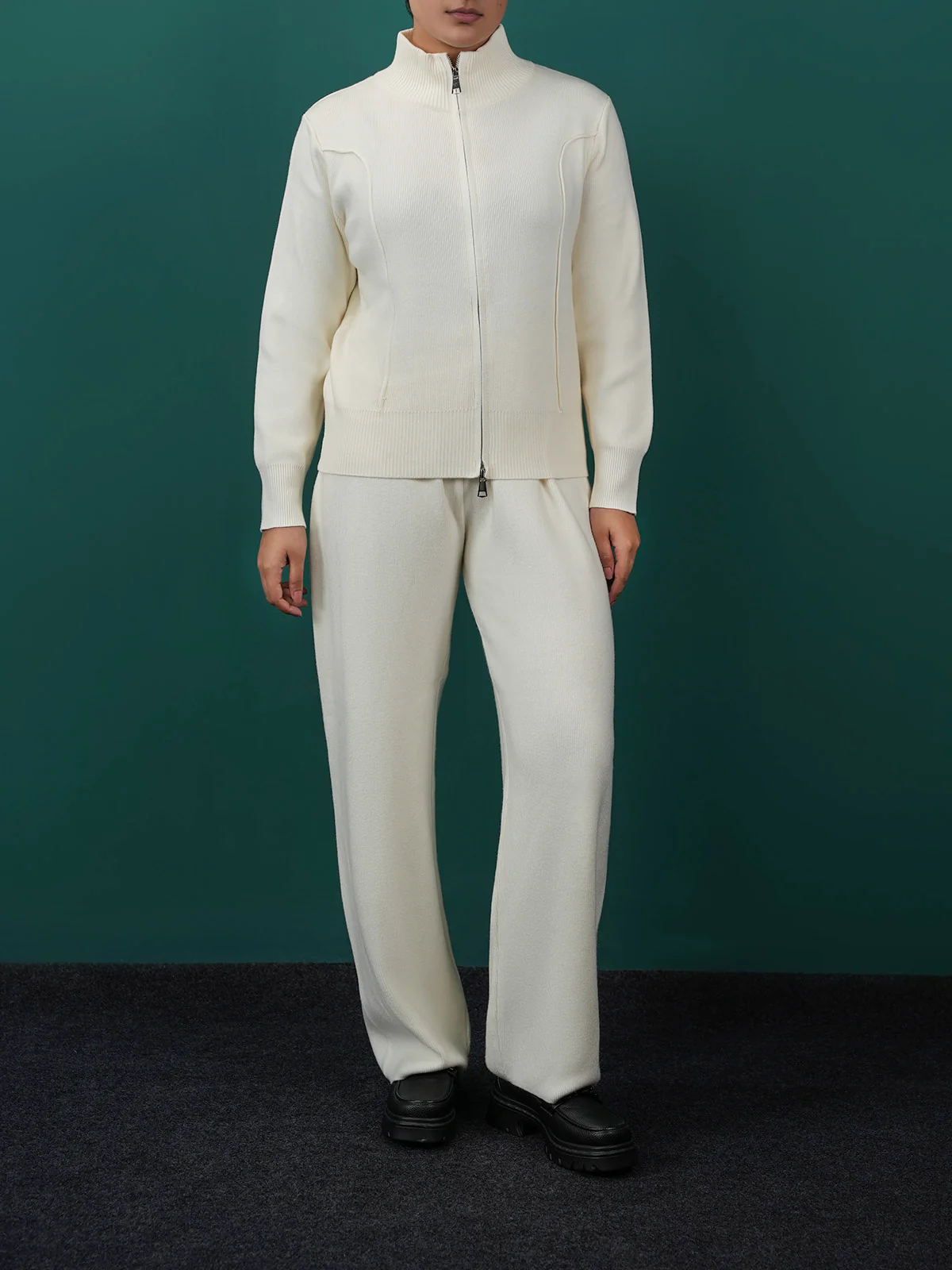 "NICHOLS" Super Cozy Regular Fit Co-Ord Set