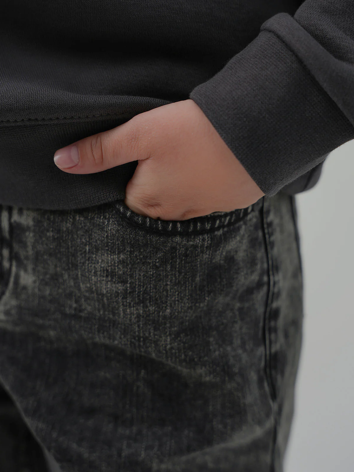 "NIVARD" Casual Straight Fit Denim Pant - Image 3