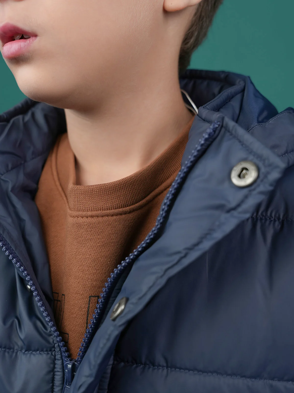 "OZIAS" Lightweight Regular Fit Puffer Jacket - Image 3