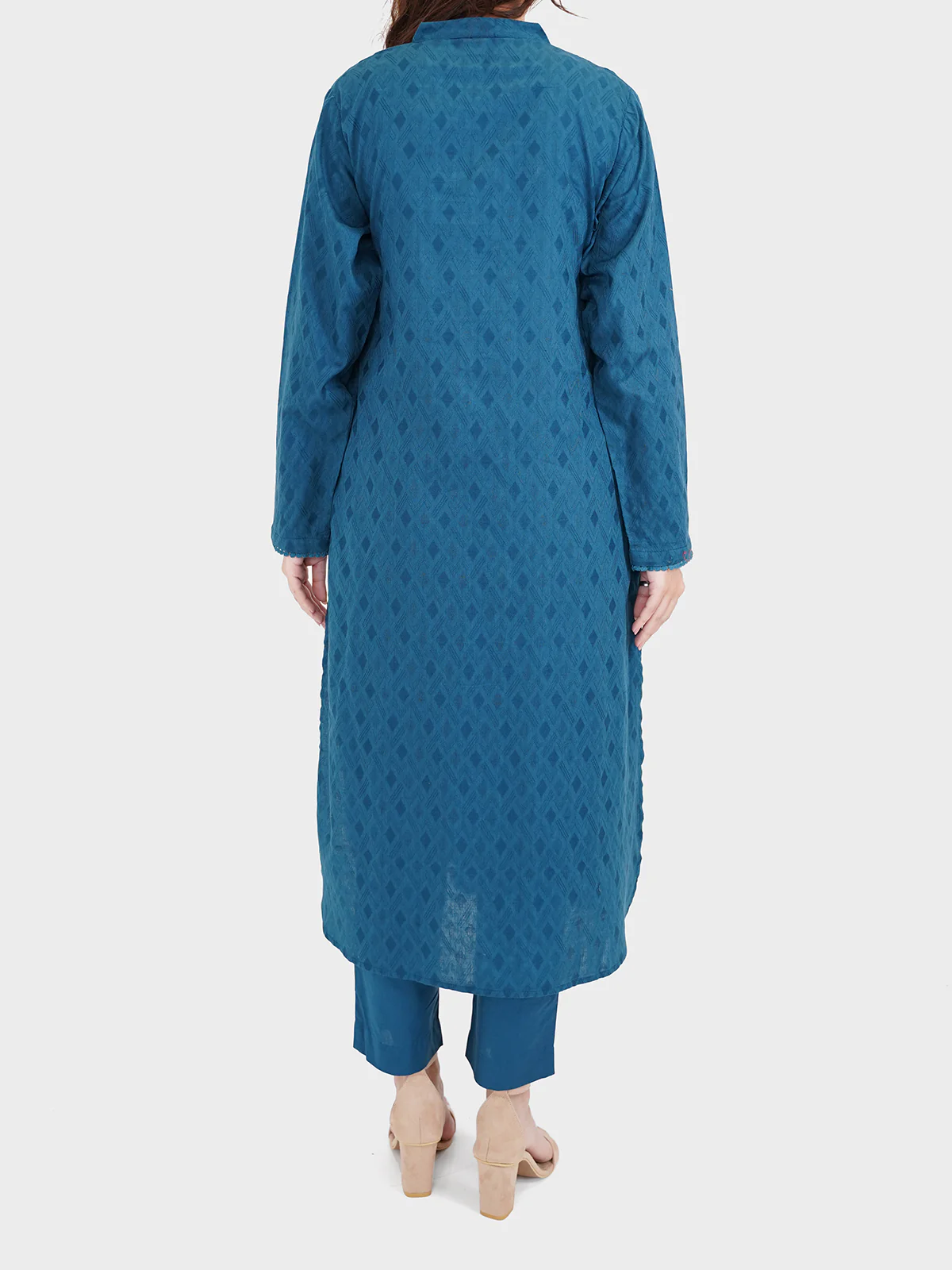 "PARHAM" Jacquard Solid Two Piece Suit - Image 3