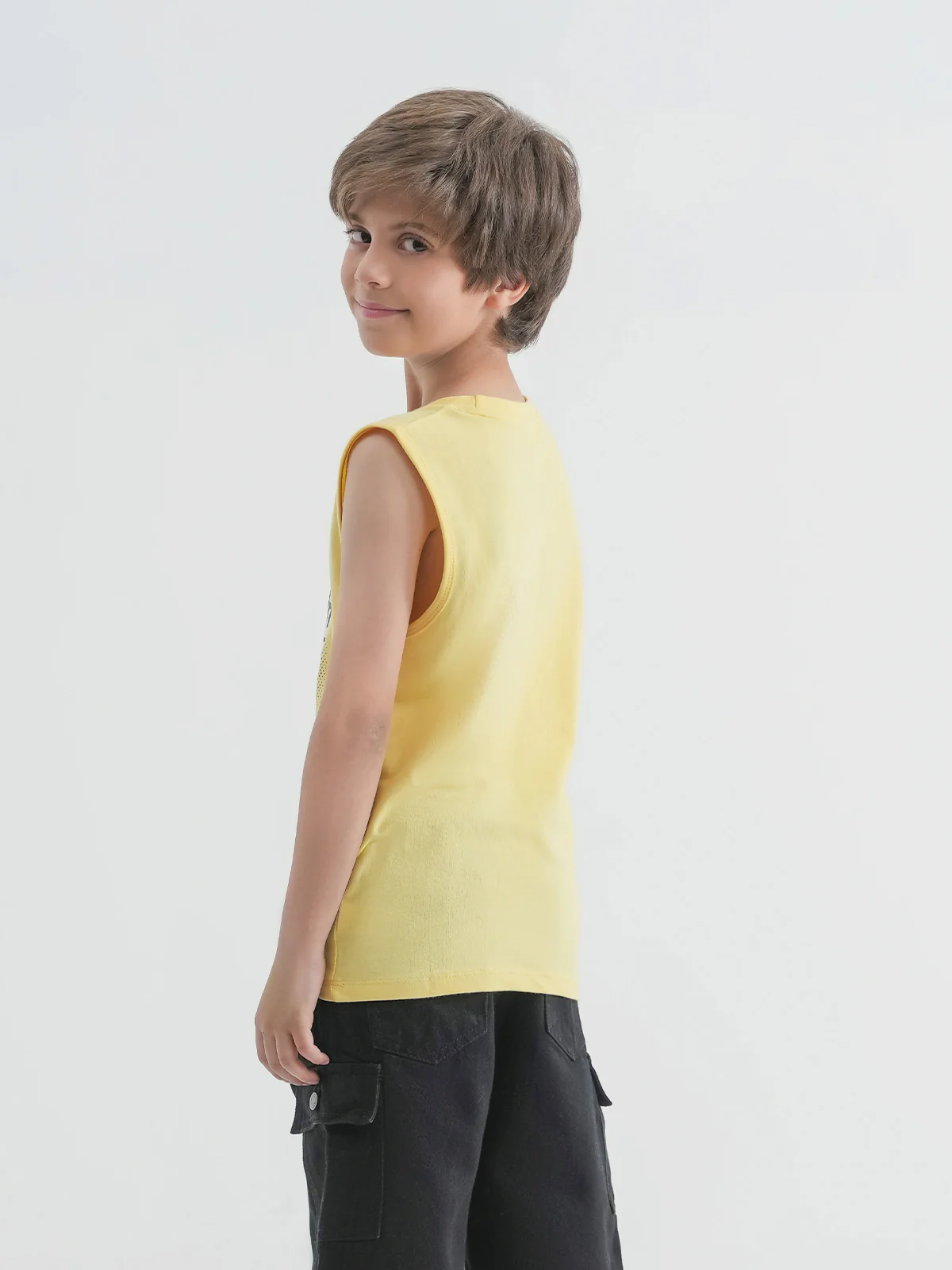 "PEMAU" Graphic Regular Fit Tank Top - Image 5
