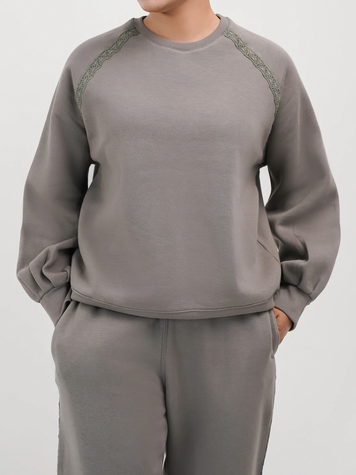 "PERSEI" Designer Fleece Track Suit - Image 2