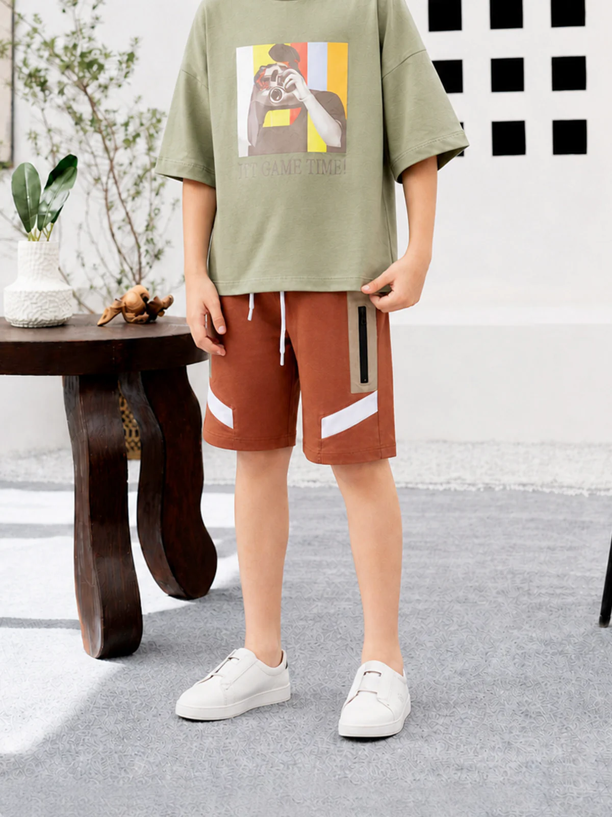 "PRIYAN" Cut &amp; Sew Regular Fit Knits Shorts