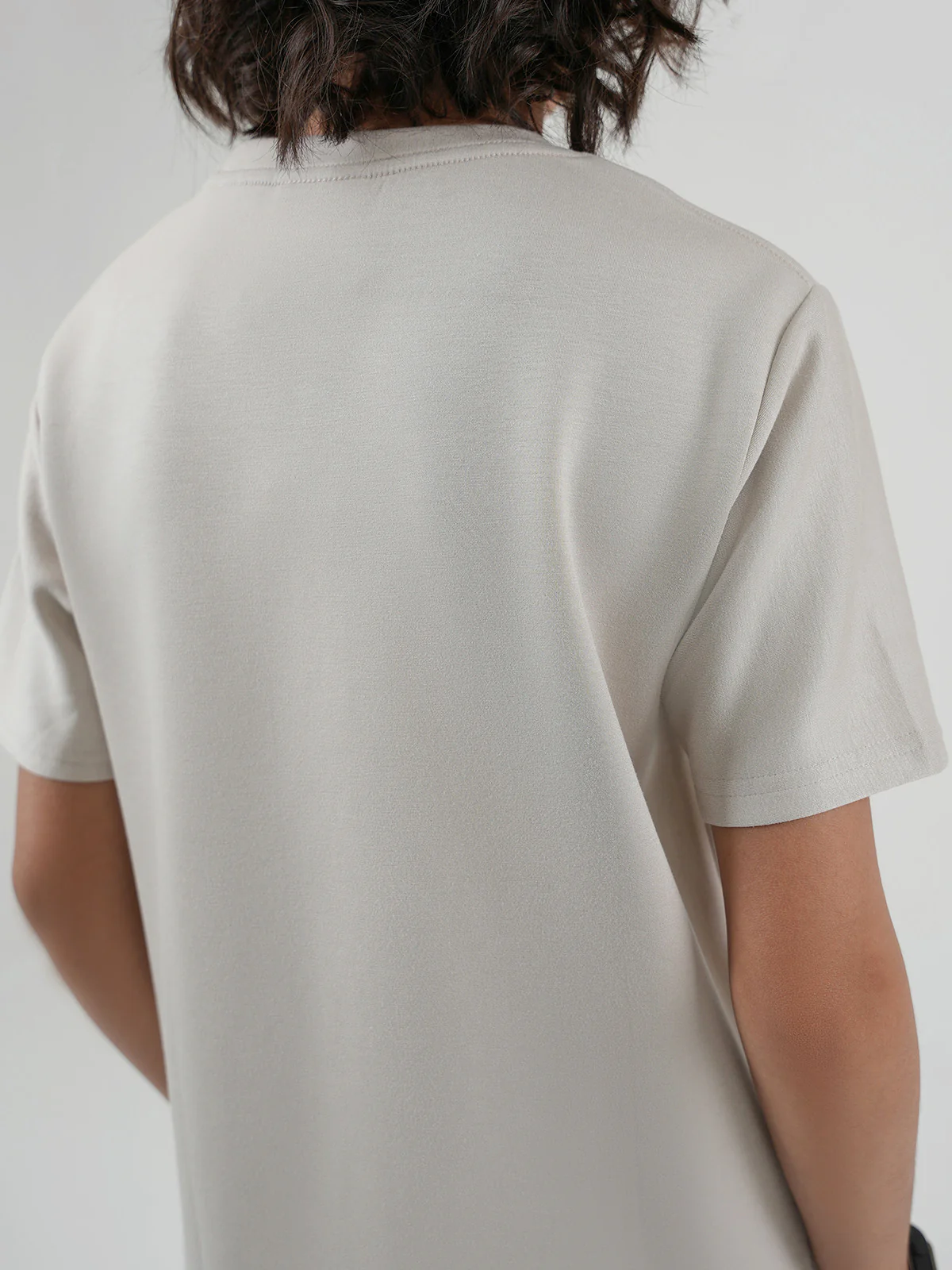 "PYOTR" Soft &Trendy Regular Fit T-Shirt - Image 5